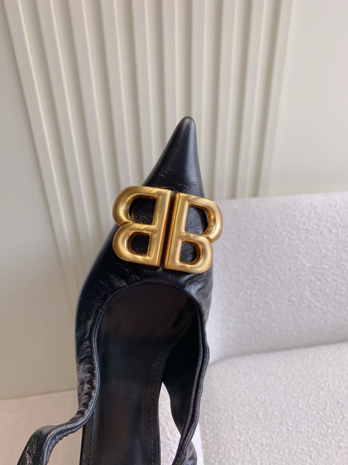 BALENCIAGA 25S HIGH SLINGBACK 35 MM IN BLACK LAMBSKIN WITH GOLD HARDWARE - 34