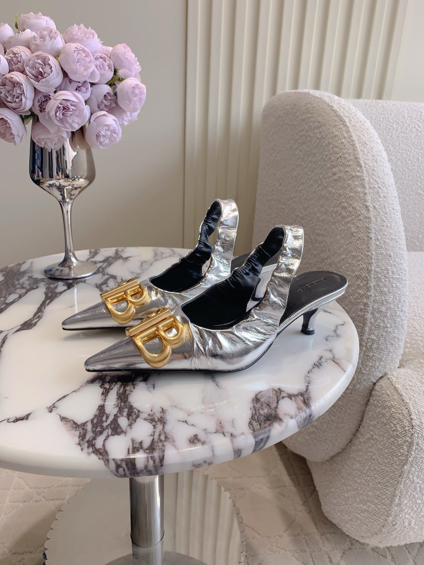BALENCIAGA 25S HIGH SLINGBACK 35 MM IN SILVER LAMBSKIN WITH GOLD HARDWARE - 34