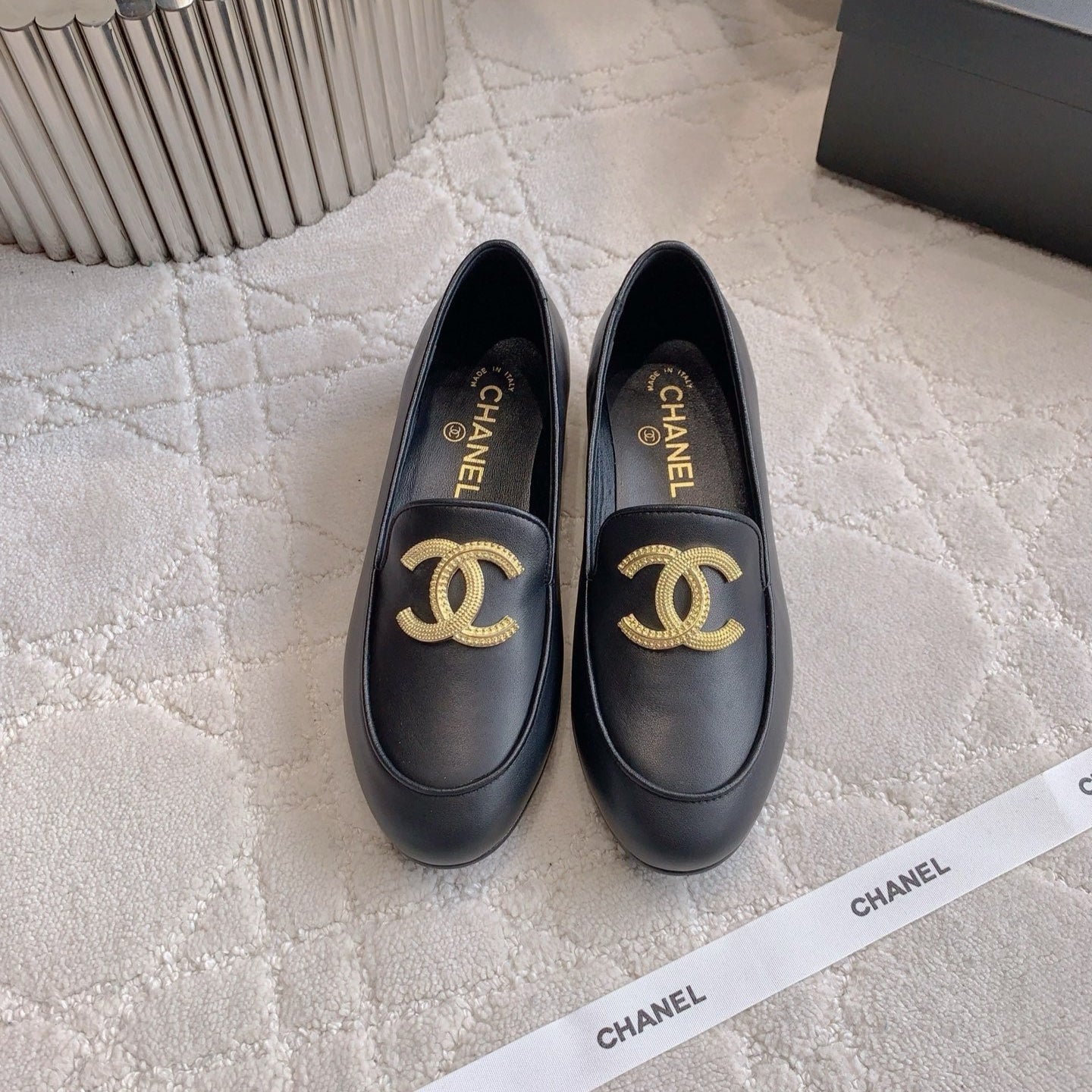 CHANEL 25S LOAFERS WITH LARGE LOGO IN BLACK CALFSKIN GOLD HARDWARE - 35
