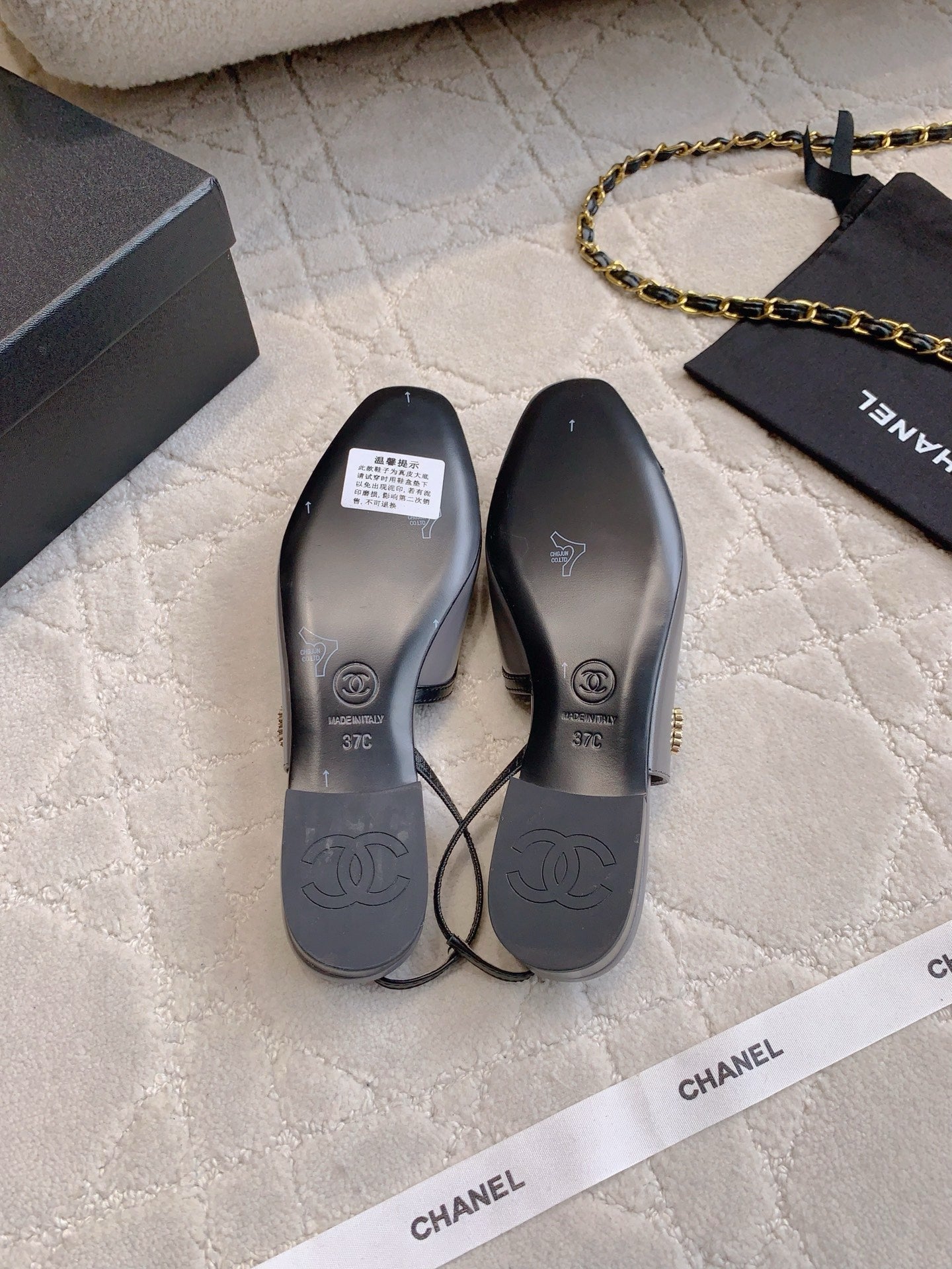CHANEL 25S SLINGBACK IN BLACK AND TAUPE GRAY CALFSKIN GOLD HARDWARE - 35