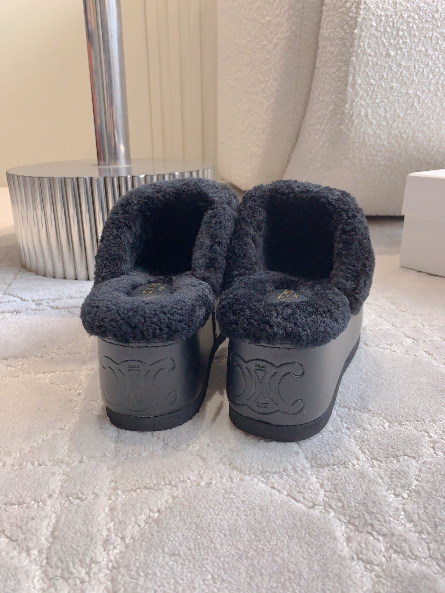 CELINE 25S DANA WEDGE MULE 70MM IN BLACK SUEDE CALFSKIN AND SHEARLING - 35