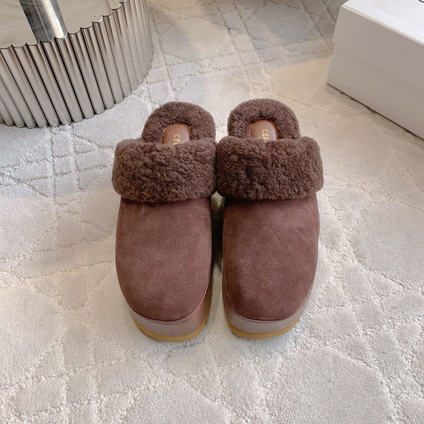 CELINE 25S DANA WEDGE MULE 70MM IN DARK BROWN SUEDE CALFSKIN AND SHEARLING - 35
