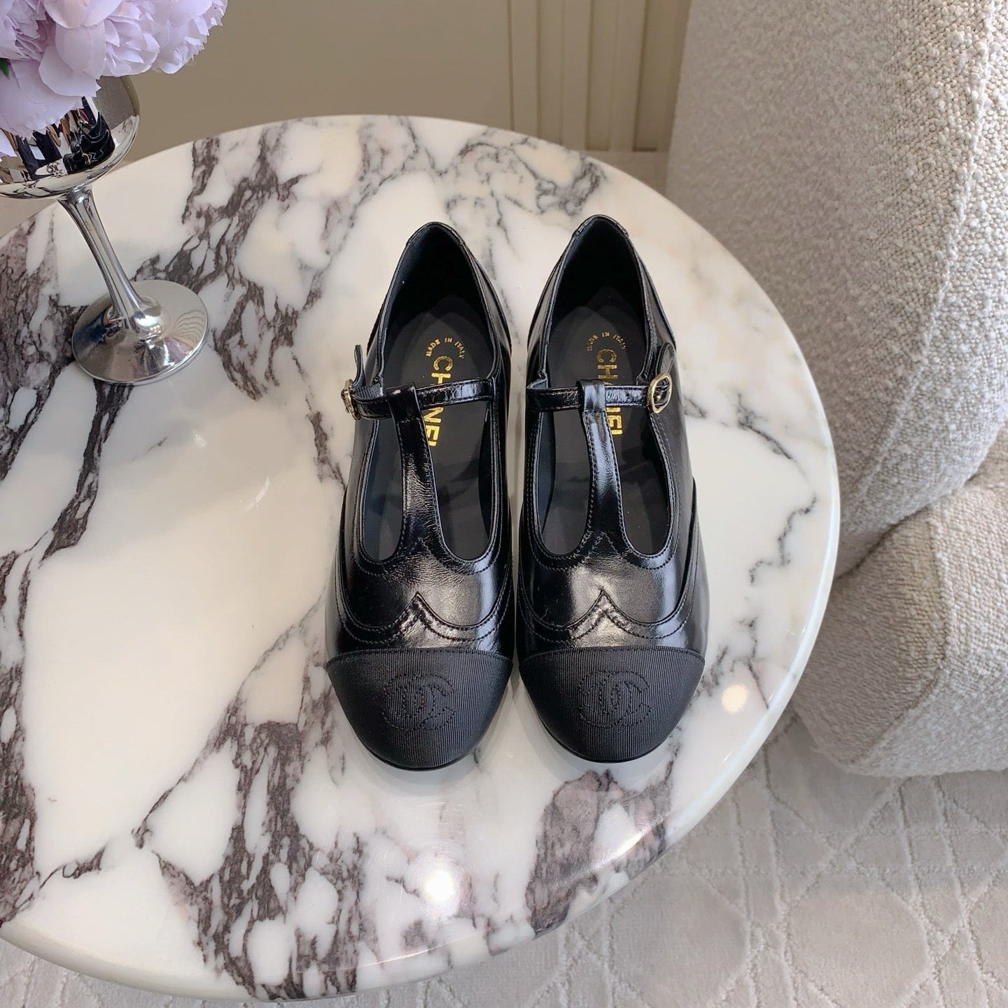 CHANEL 25S MARY JANE IN BLACK FULL CALFSKIN AND CANVAS GOLD HARDWARE - 35