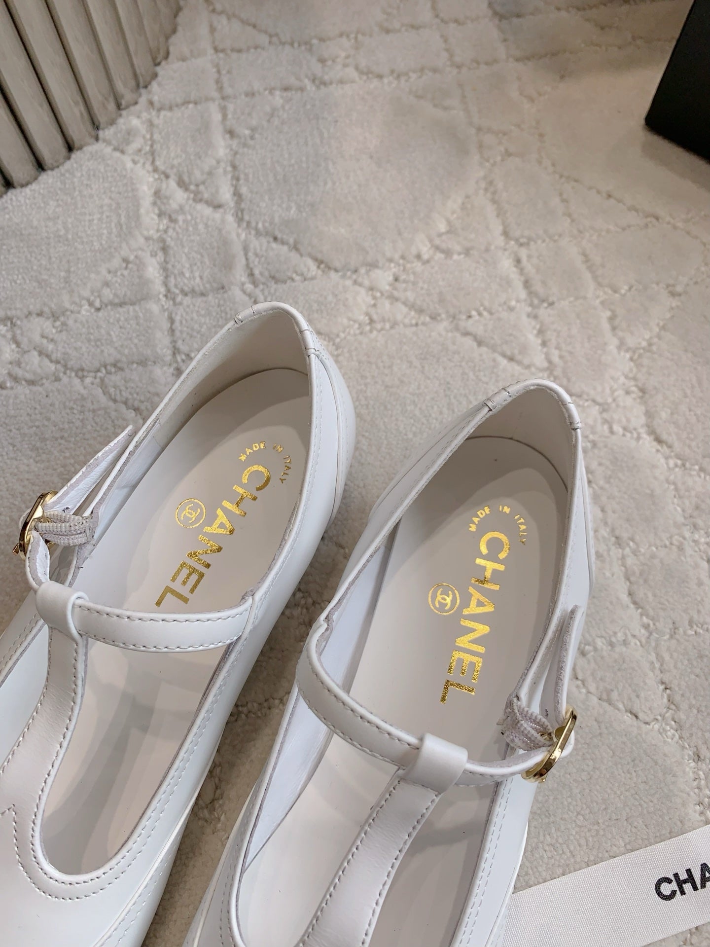CHANEL 25S MARY JANE IN BLACK AND WHITE CALFSKIN GOLD HARDWARE - 35