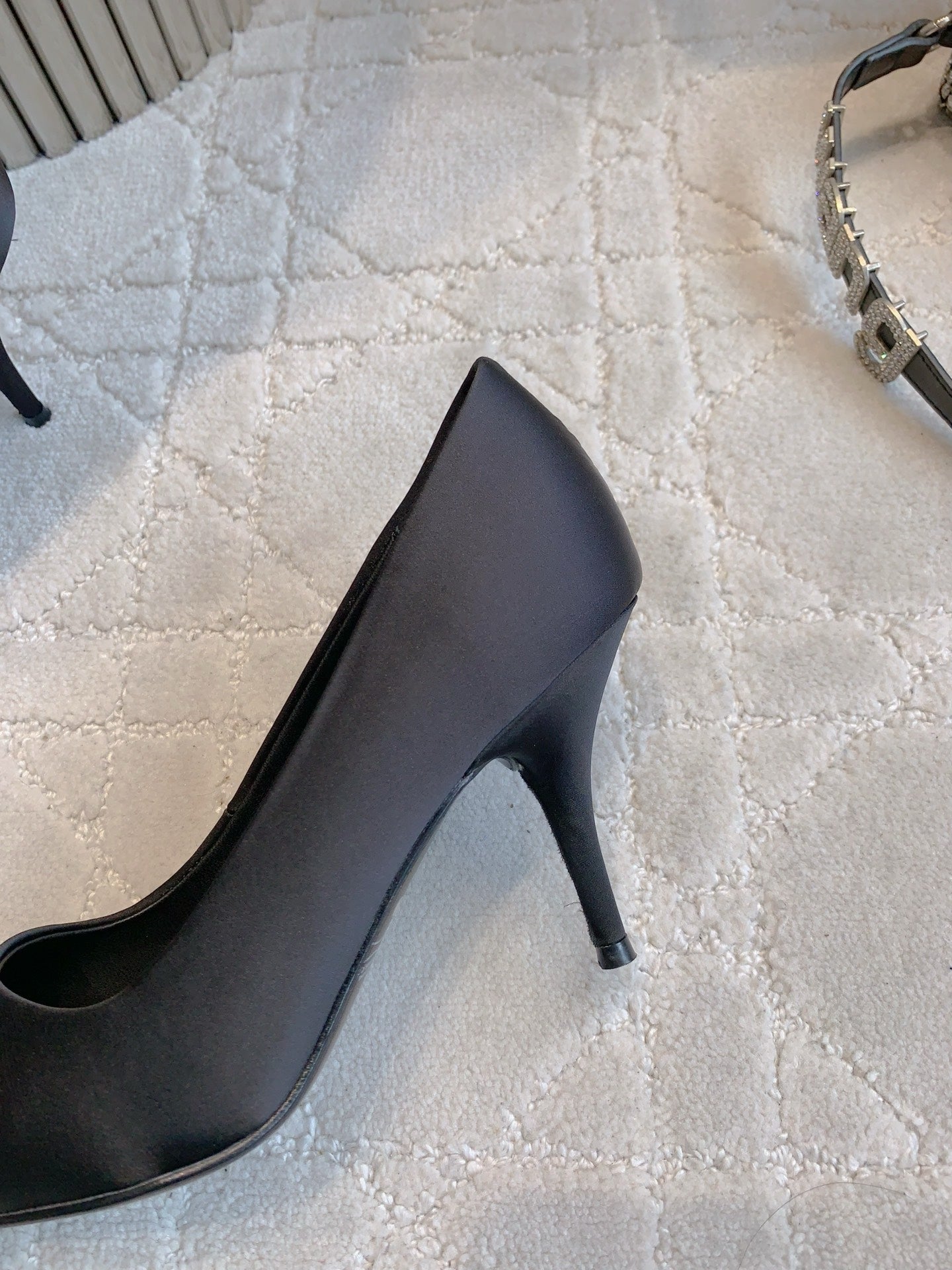 BALENCIAGA 25S POINTED-TOE HIGH HEELS 70 MM IN BLACK SATIN WITH GOLD HARDWARE - 35