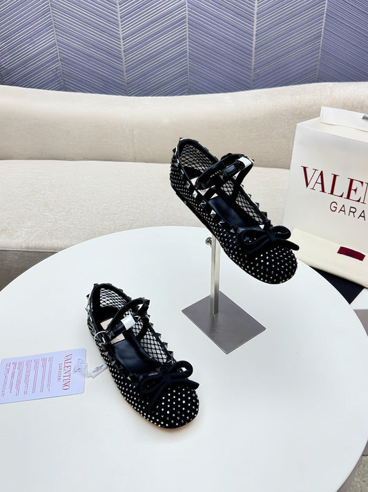 ROCKSTUD BLACK MESH BALLERINA WITH CRYSTALS - 34