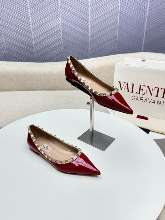 ROCKSTUD FLAT PUMP IN BERRY RED CALFSKIN - 34