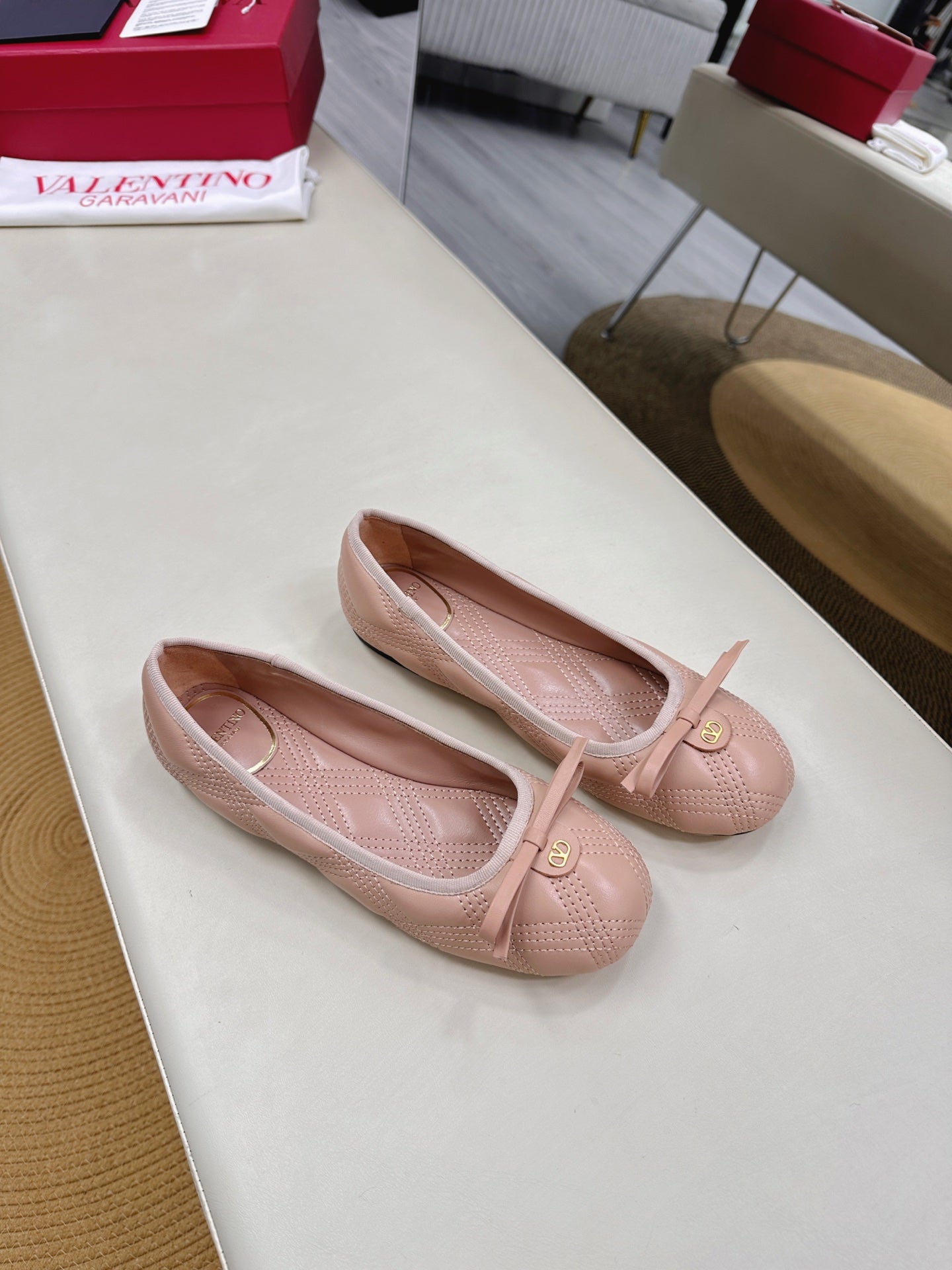 VLTN CLASSIC BALLET FLATS 25S IN NUDE PINK CALFSKIN WITH BOW - 35