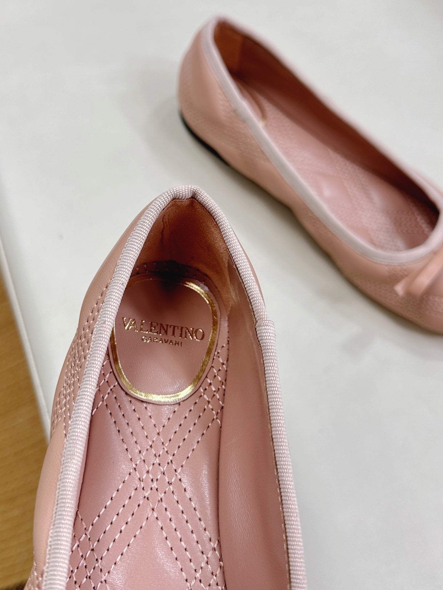 VLTN CLASSIC BALLET FLATS 25S IN NUDE PINK CALFSKIN WITH BOW - 35