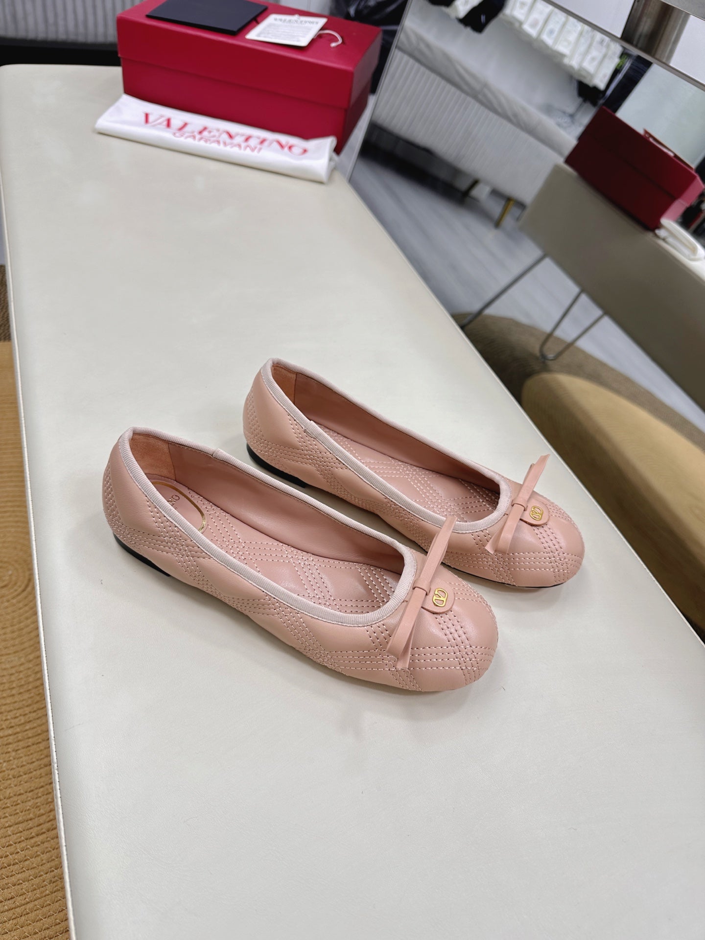VLTN CLASSIC BALLET FLATS 25S IN NUDE PINK CALFSKIN WITH BOW - 35