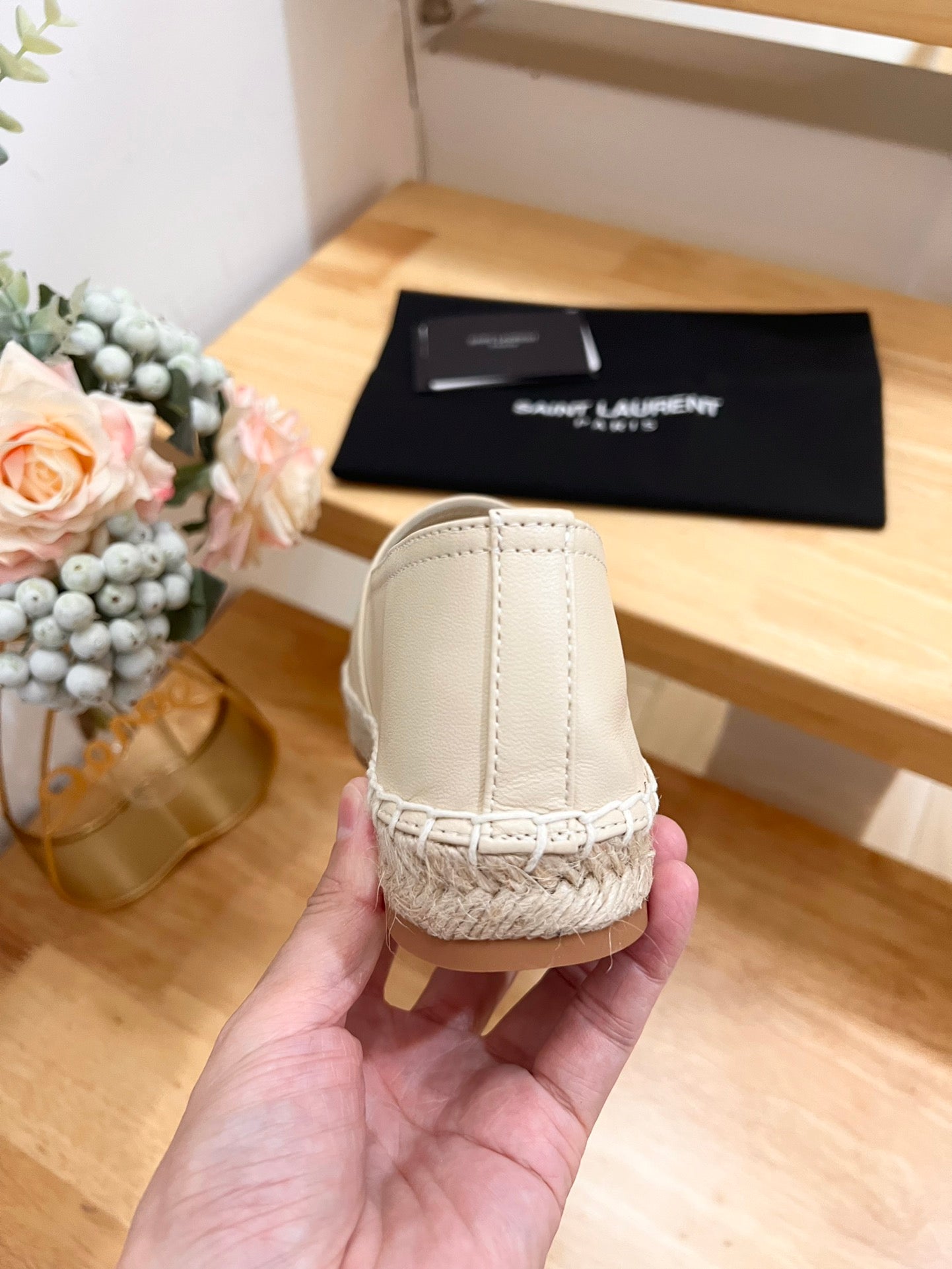 SL YVES EMBOSSED LOGO SLIP ON CREAMY WHITE CALFSKIN - 35