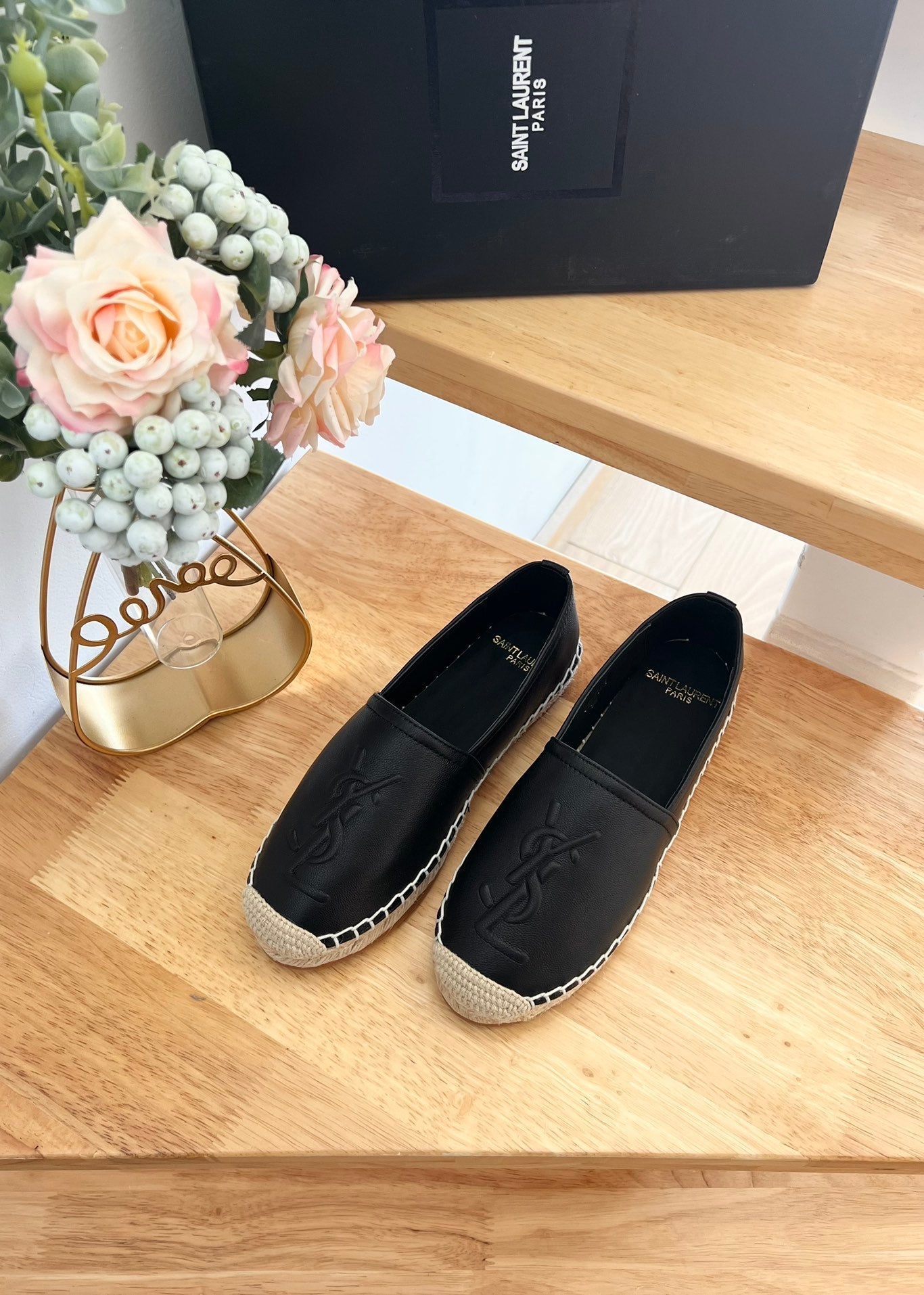 SL YVES EMBOSSED LOGO SLIP ON BLACK CALFSKIN - 35