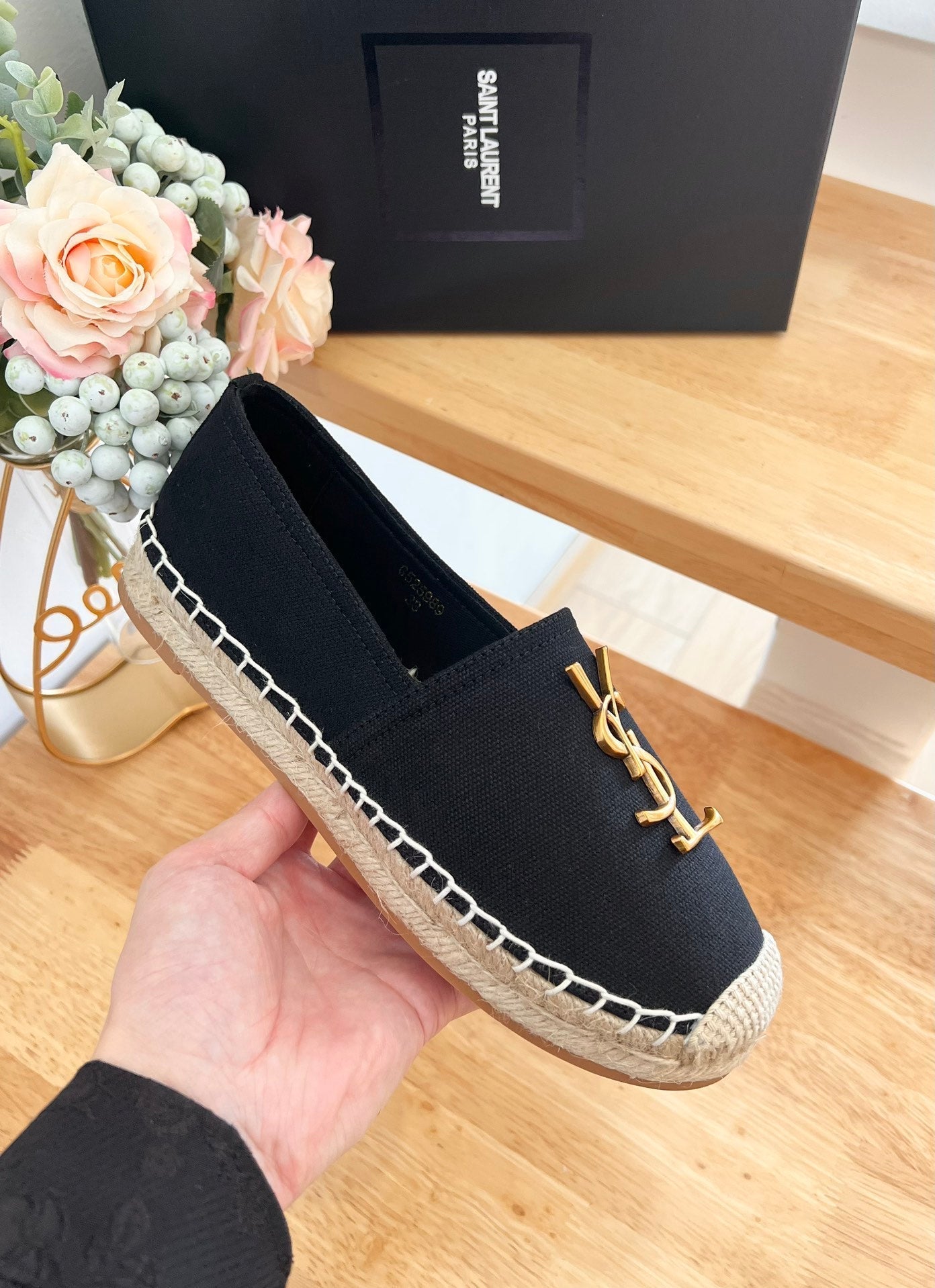 SL YVES LOGO SLIP ON BLACK CANVAS - 35