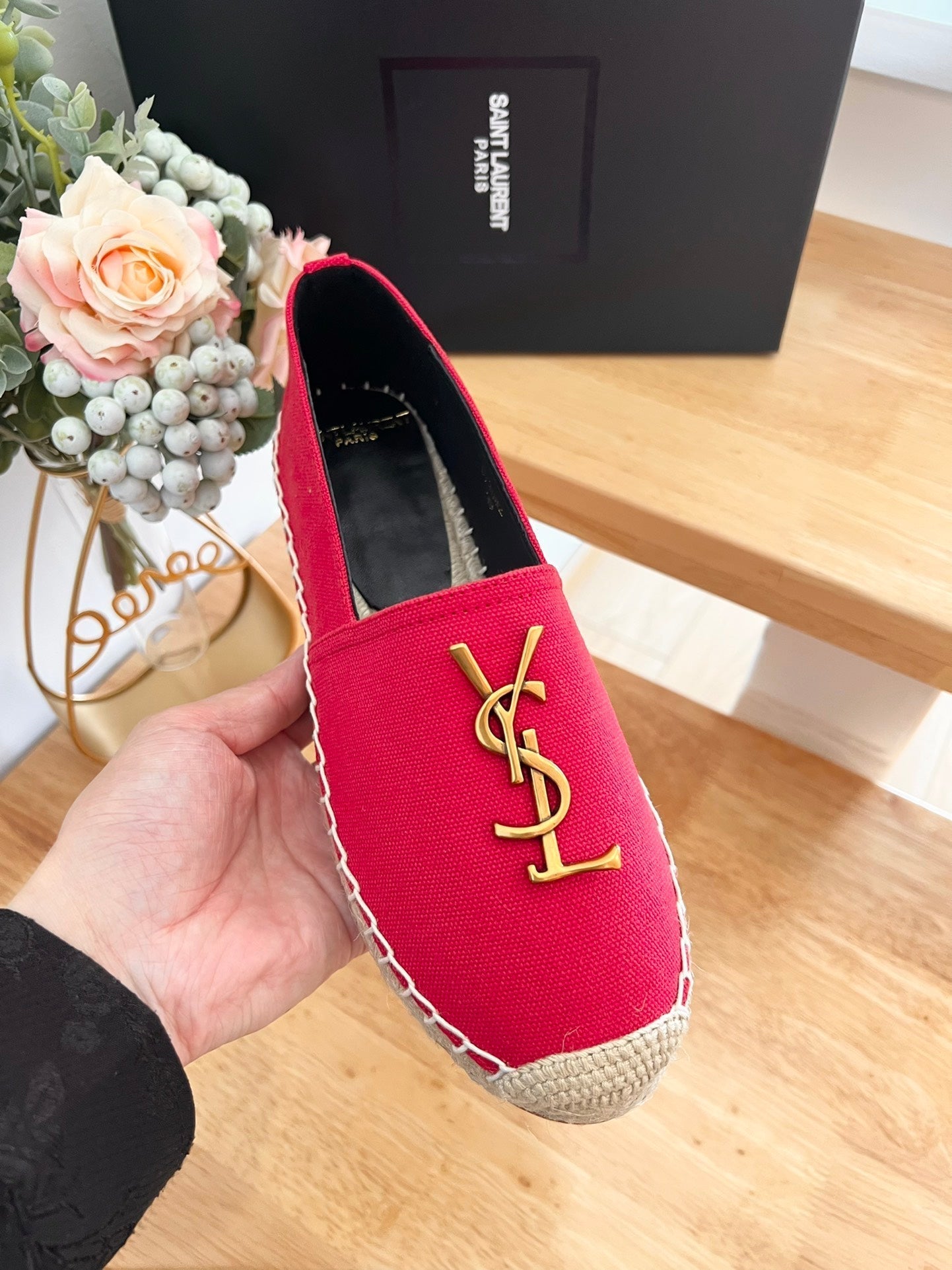 SL YVES LOGO SLIP ON RED CANVAS - 35