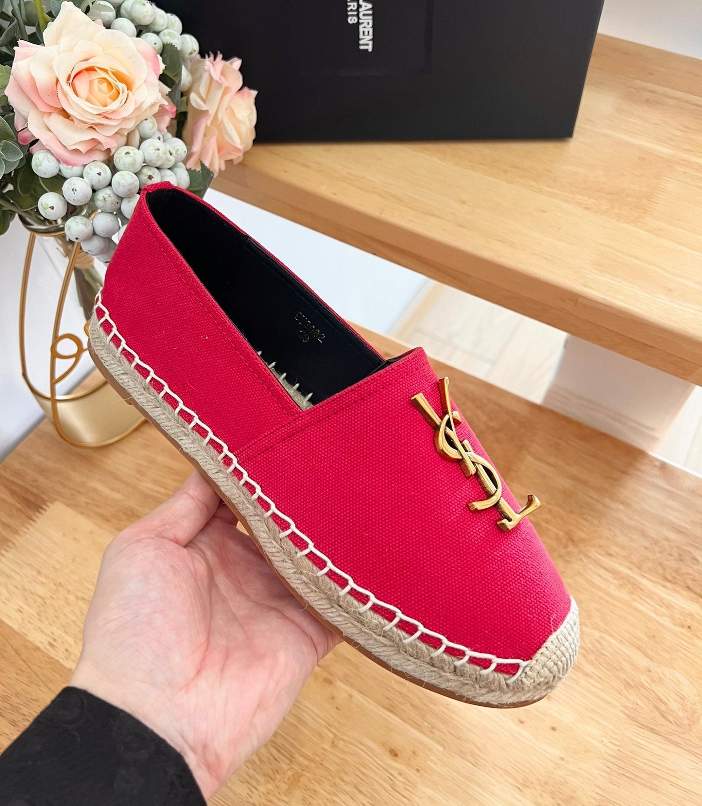 SL YVES LOGO SLIP ON RED CANVAS - 35