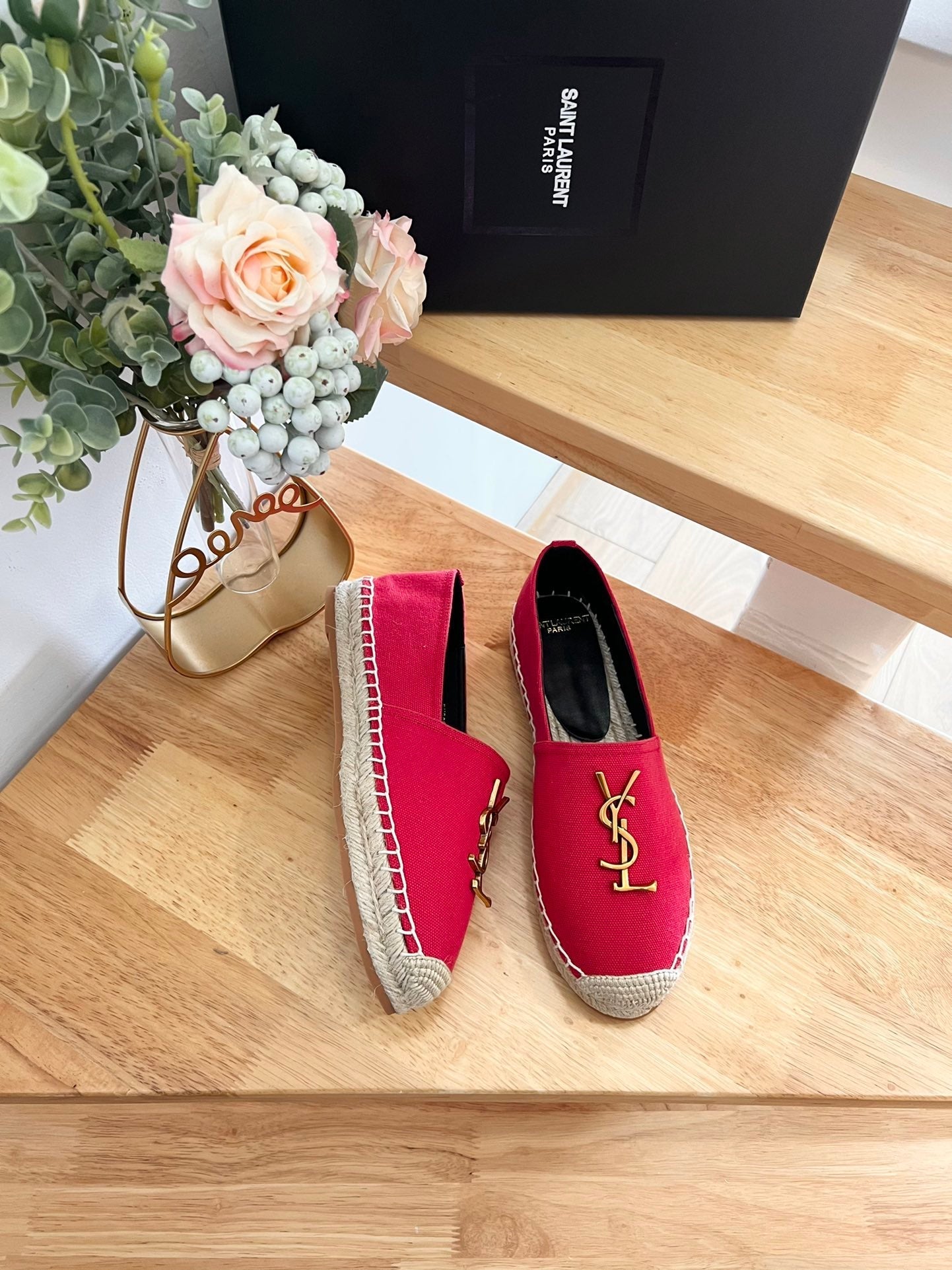 SL YVES LOGO SLIP ON RED CANVAS - 35