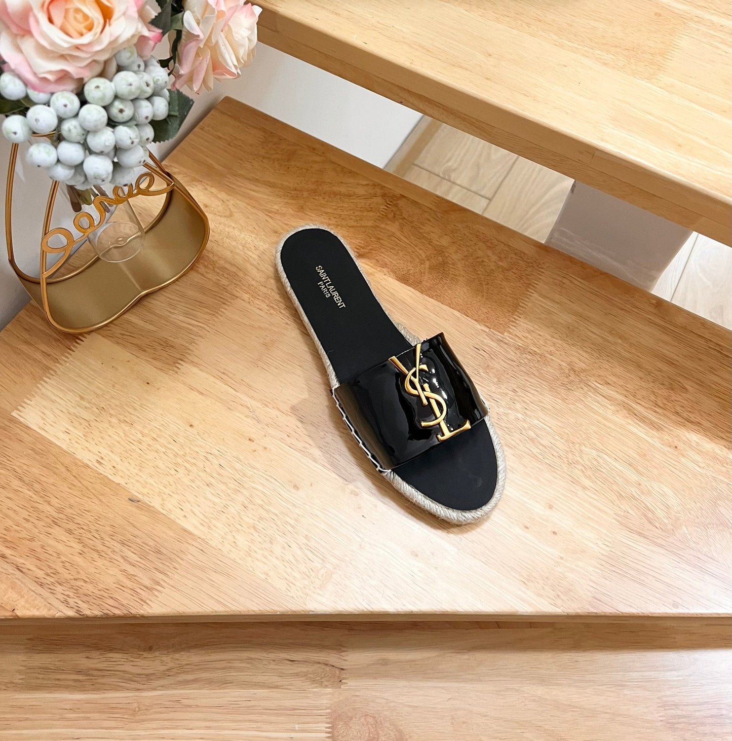 SL YVES LOGO SLIPPER BLACK CALFSKIN - 35