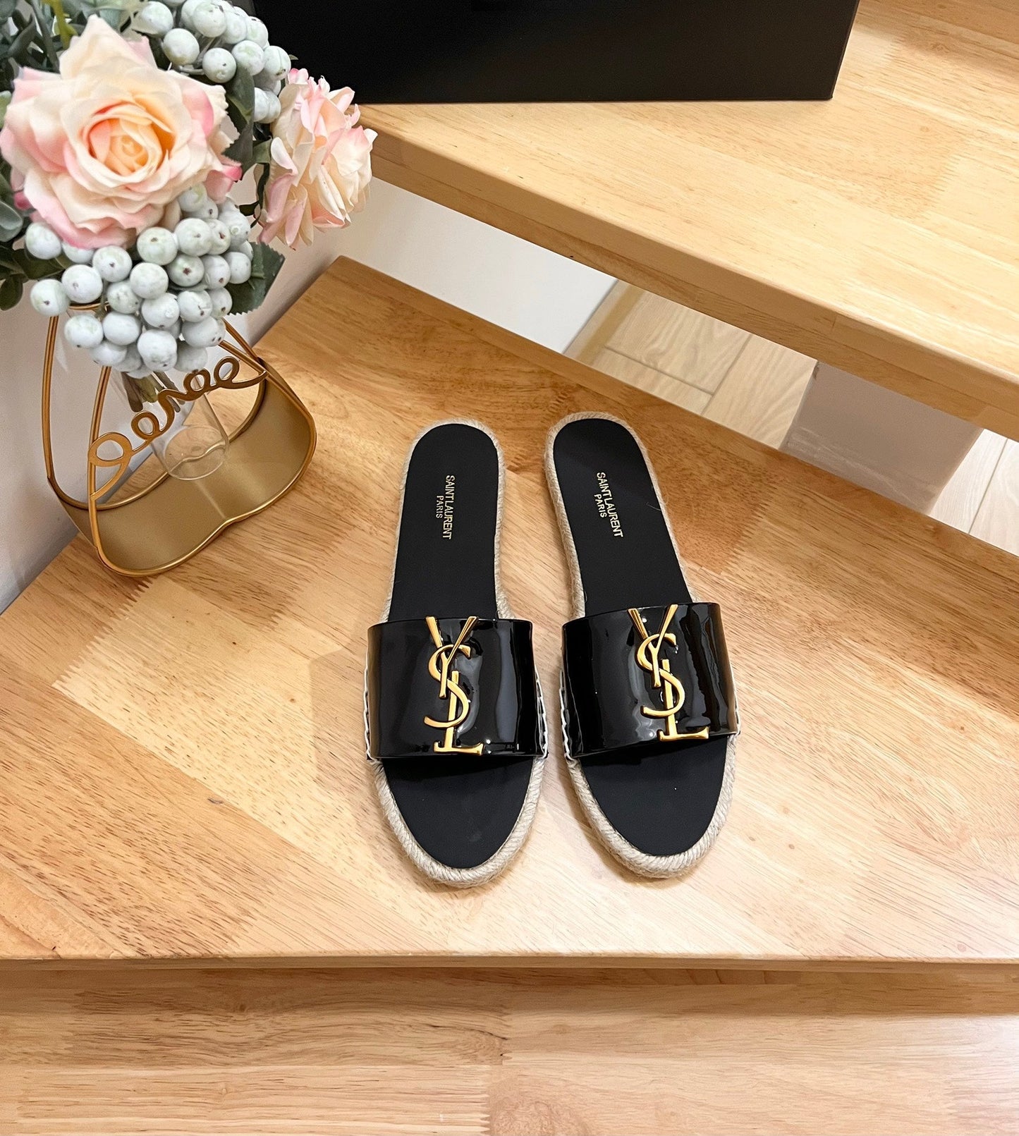 SL YVES LOGO SLIPPER BLACK CALFSKIN - 35