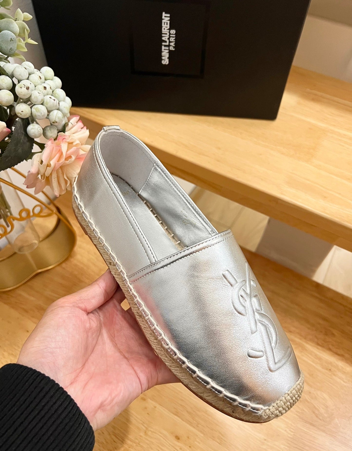 SL YVES EMBOSSED LOGO SLIP ON SILVER CALFSKIN - 35