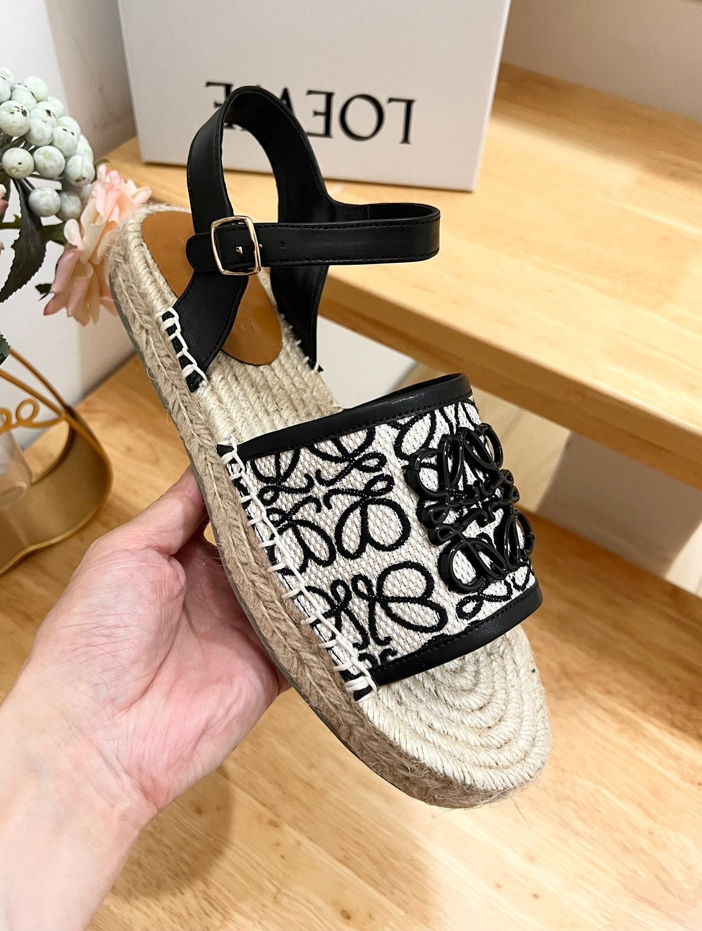Loew Anagram Black logo White Black Beige Leather And Canvas Espadrille Sandals - 35