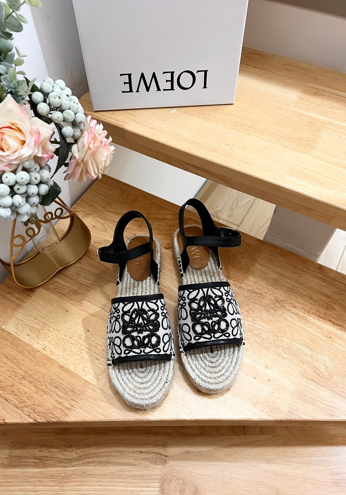 Loew Anagram Black logo White Black Beige Leather And Canvas Espadrille Sandals - 35