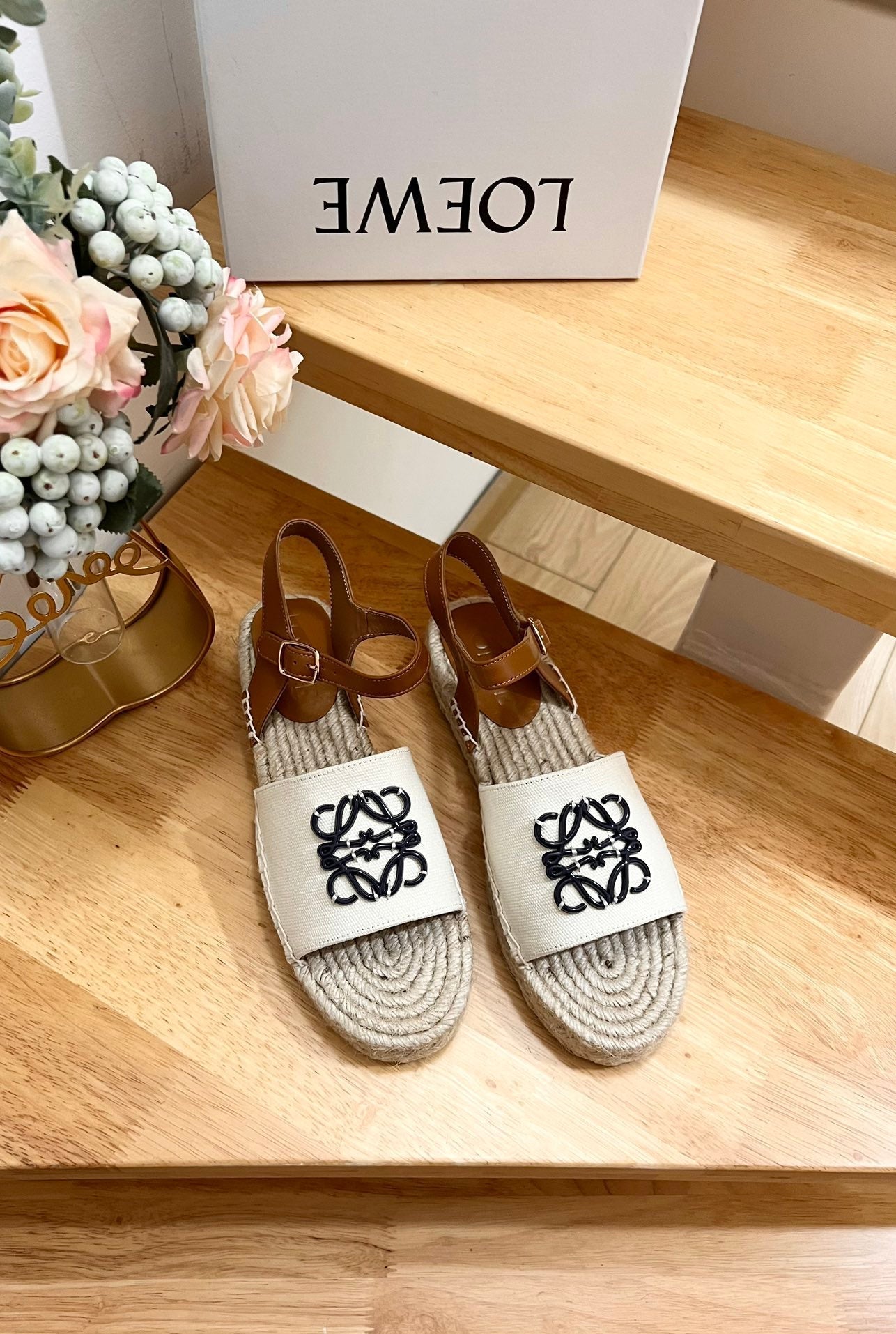 Loew Anagram Black logo White Brown Beige Leather And Canvas Espadrille Sandals - 35