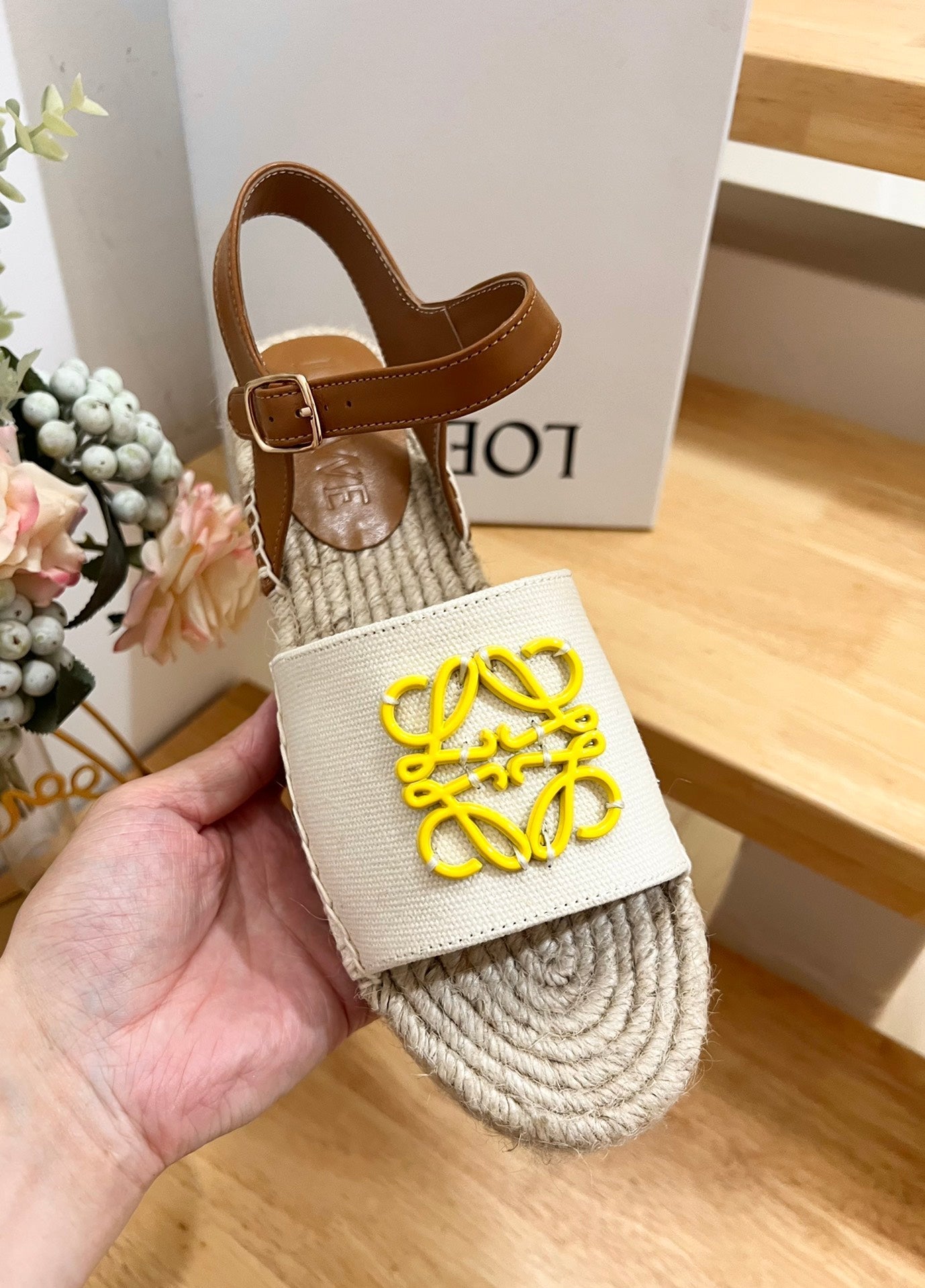 Loew Anagram Yellow logo White Brown Leather And Canvas Espadrille Sandals - 35