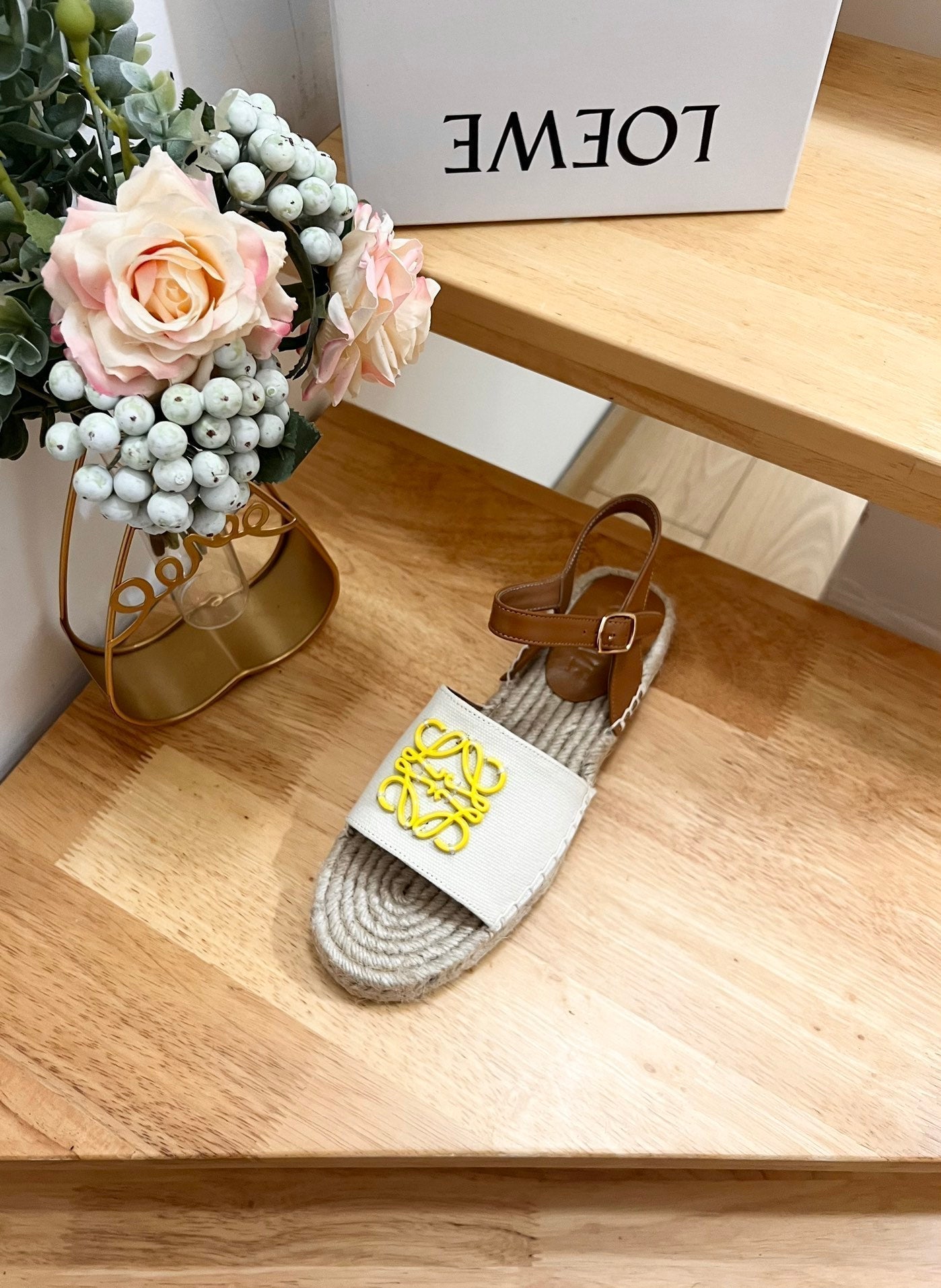 Loew Anagram Yellow logo White Brown Leather And Canvas Espadrille Sandals - 35