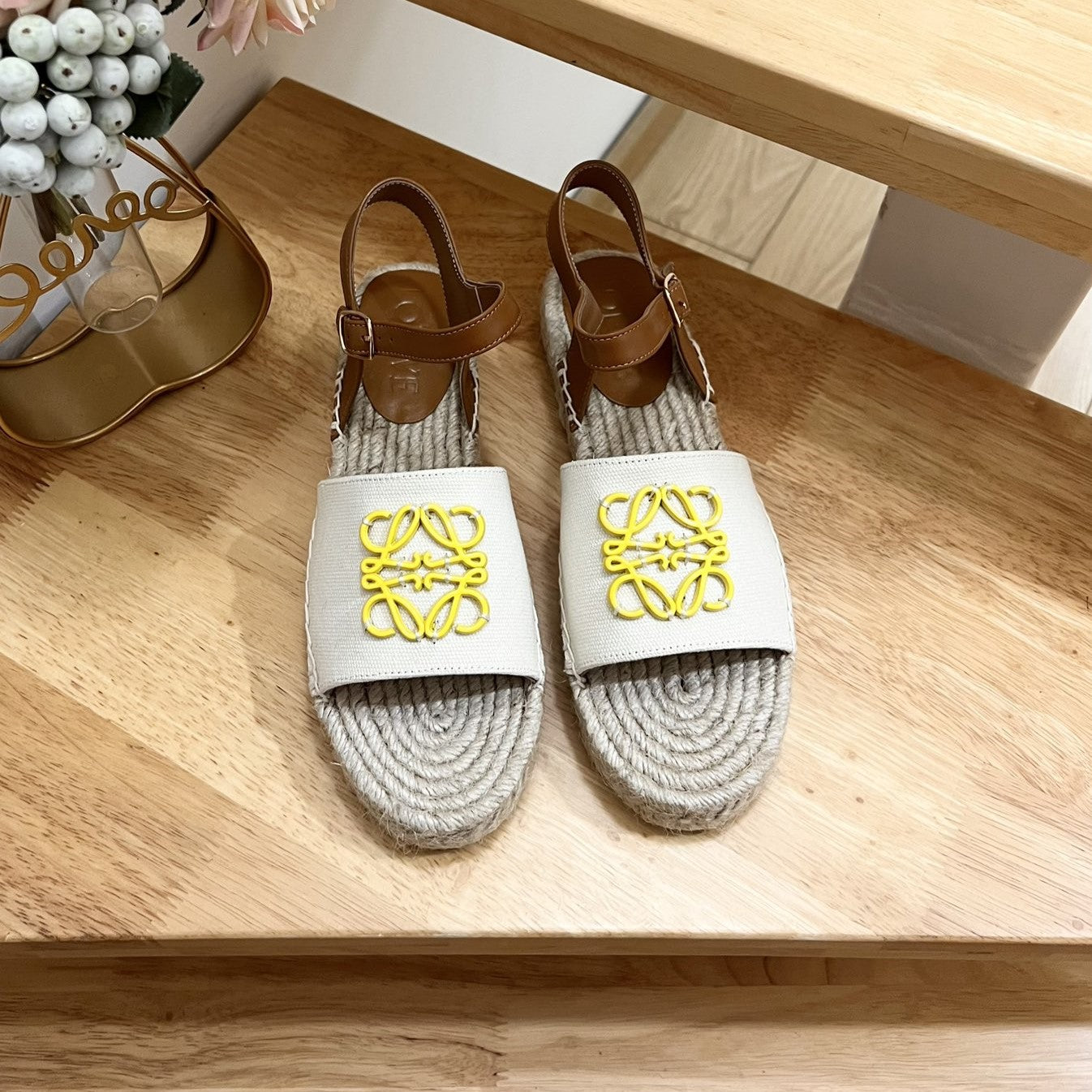 Loew Anagram Yellow logo White Brown Leather And Canvas Espadrille Sandals - 35