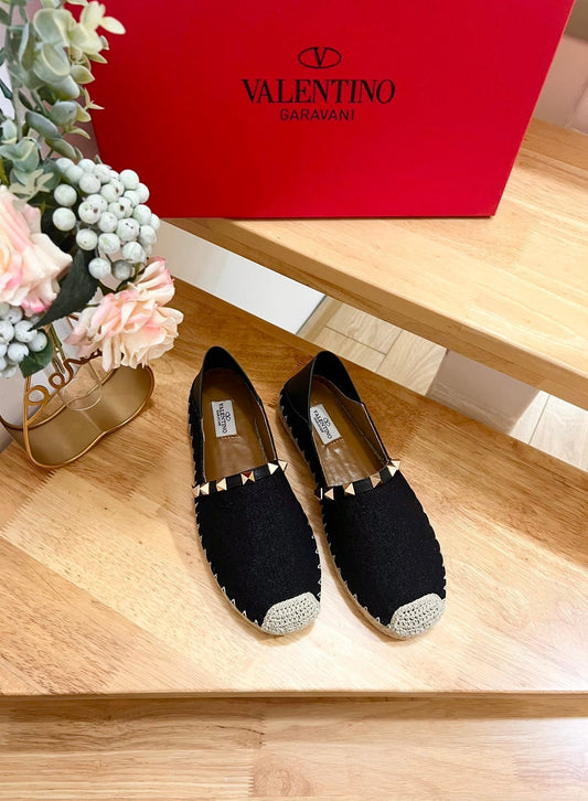 ROCKSTUD BLACK CANVAS ESPADRILLES - 36
