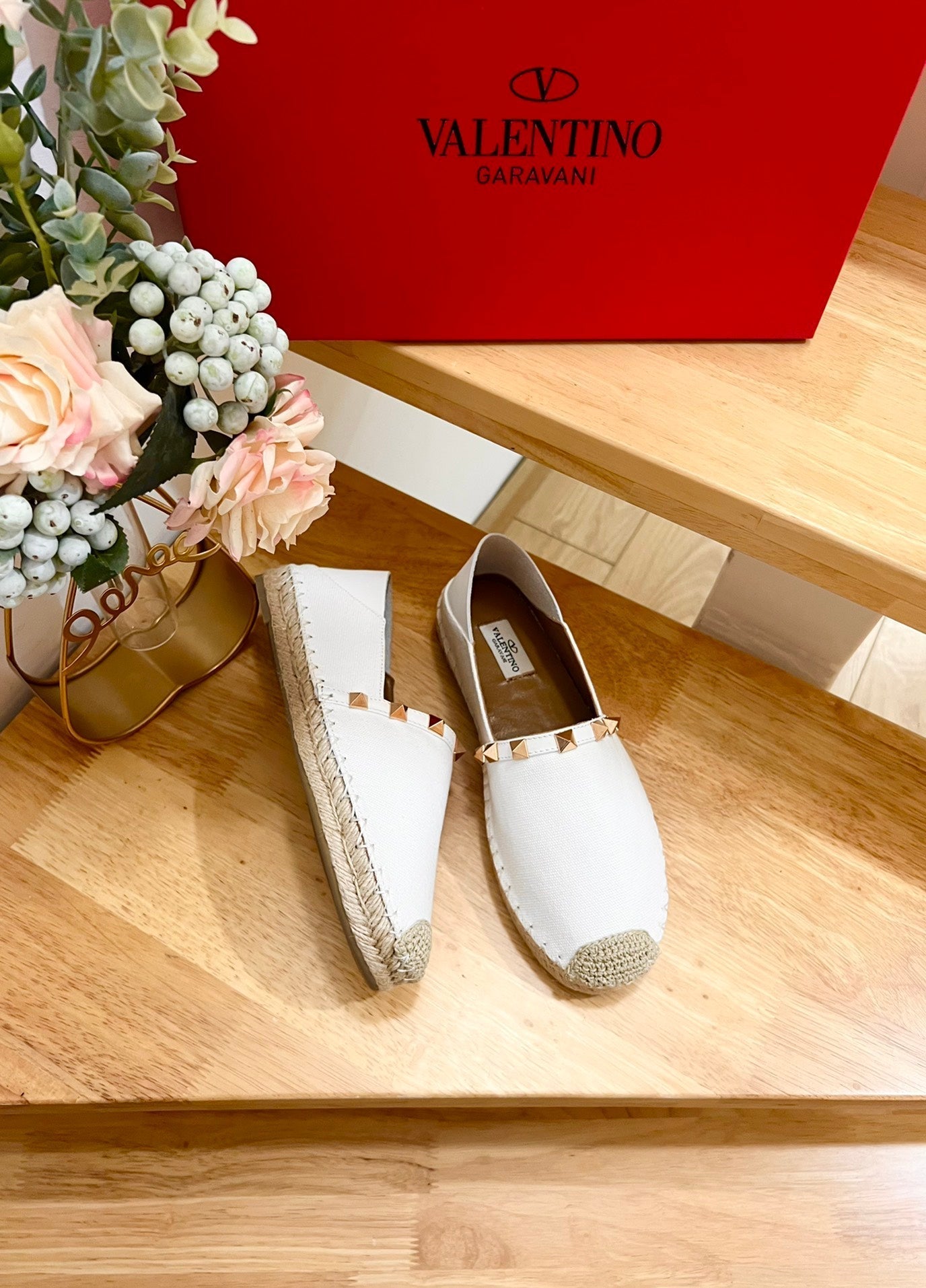 ROCKSTUD WHITE CANVAS ESPADRILLES - 36