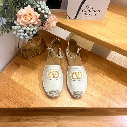 ТУФЛІ-ЕСПАДРИЛІ VALENTINO 26S З БІЛОЇ ТЕЛЯЧОЇ ШКІРИ