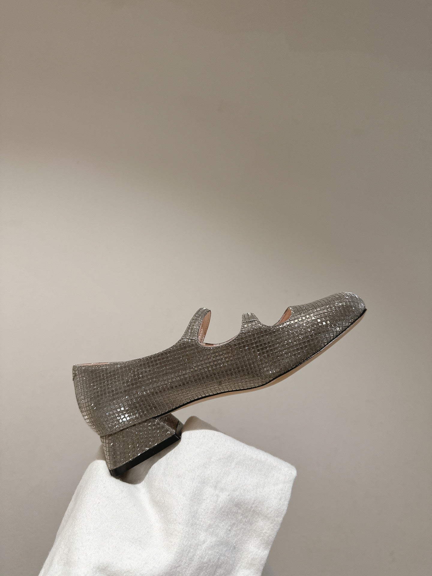 MINI TRES VIVIER STRASS BUCKLE BABIES BALLERINAS IN TAUPE CALFSKIN FULLY EMBELLISHED CRYSTALS - 35