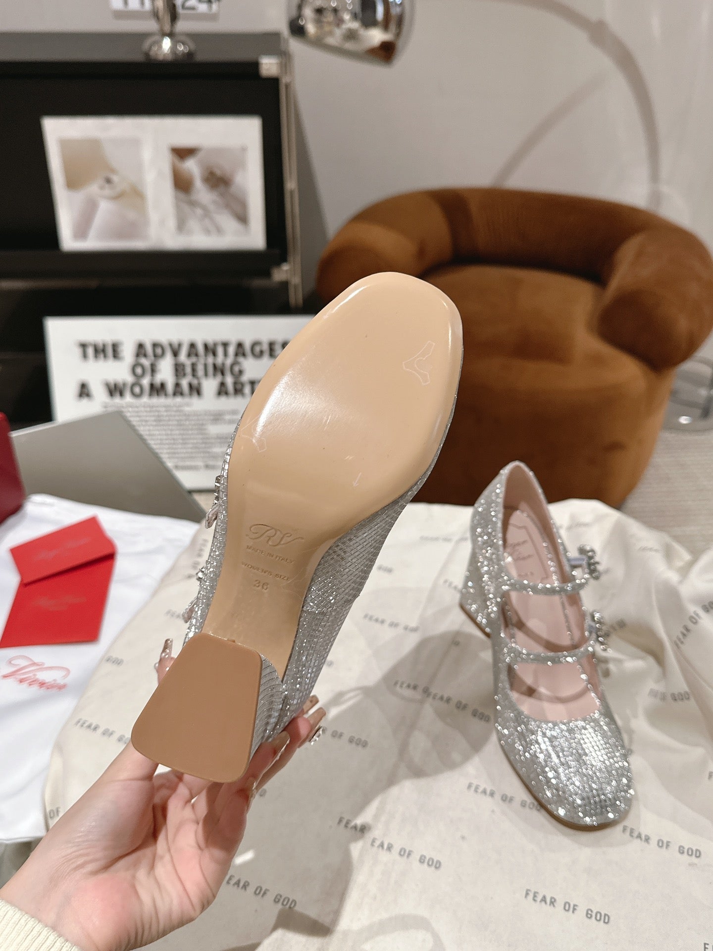 TRÈS VIVIER MARY JANE DOUBLE-STRAP PUMPS IN SILVER CALFSKIN FULLY EMBELLISHED CRYSTALS - 35