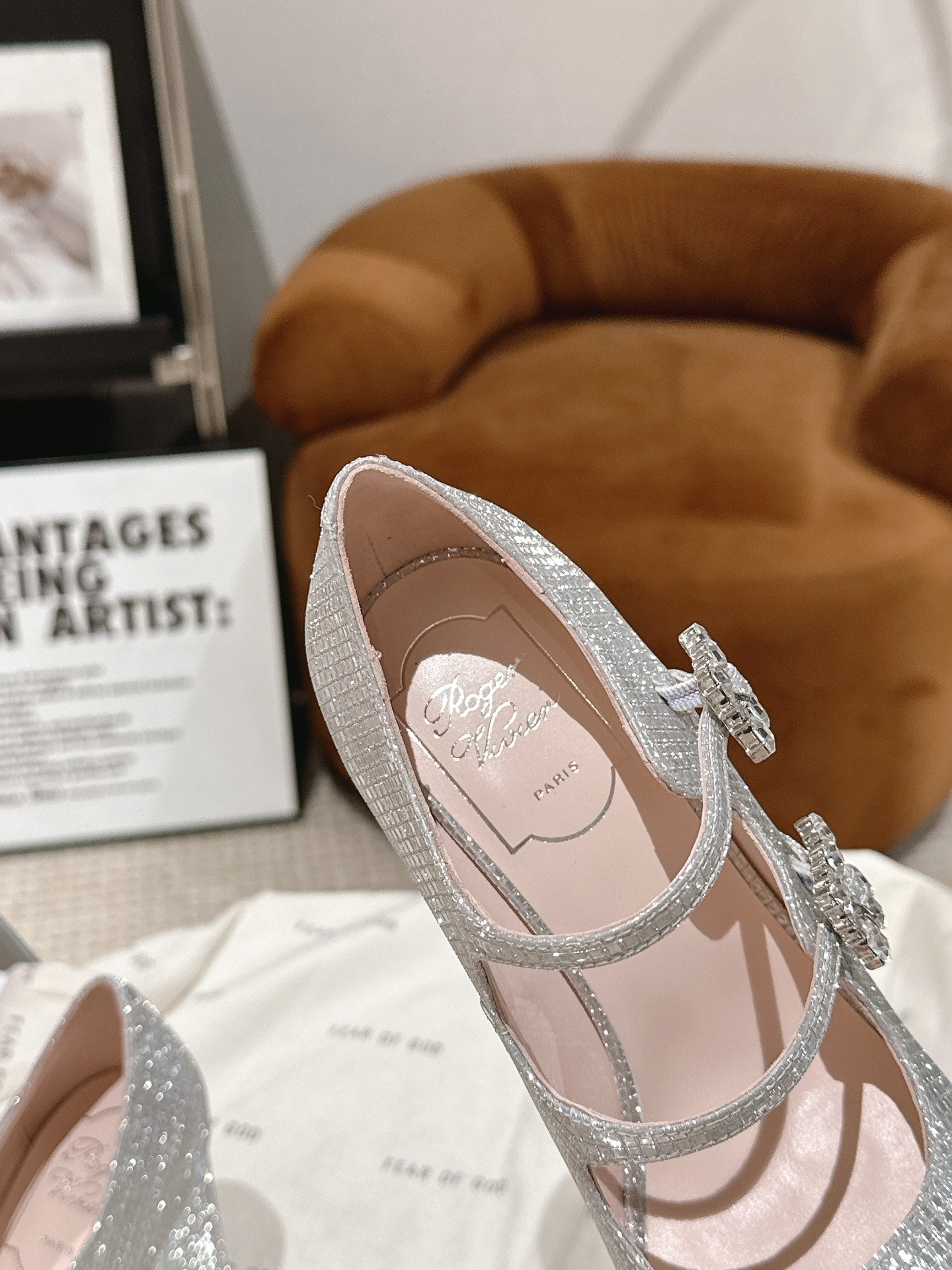 TRÈS VIVIER MARY JANE DOUBLE-STRAP PUMPS IN SILVER CALFSKIN FULLY EMBELLISHED CRYSTALS - 35