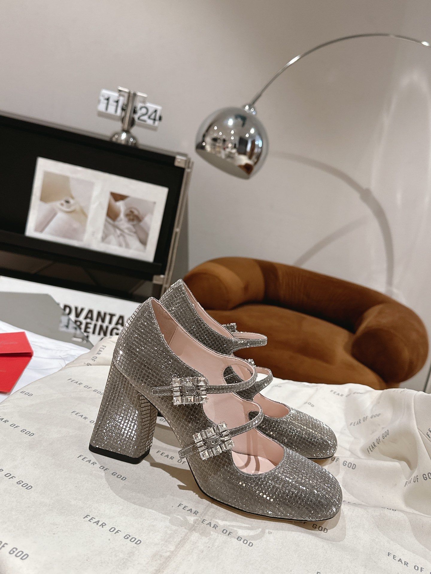 TRÈS VIVIER MARY JANE DOUBLE-STRAP PUMPS IN TAUPE CALFSKIN FULLY EMBELLISHED CRYSTALS - 35