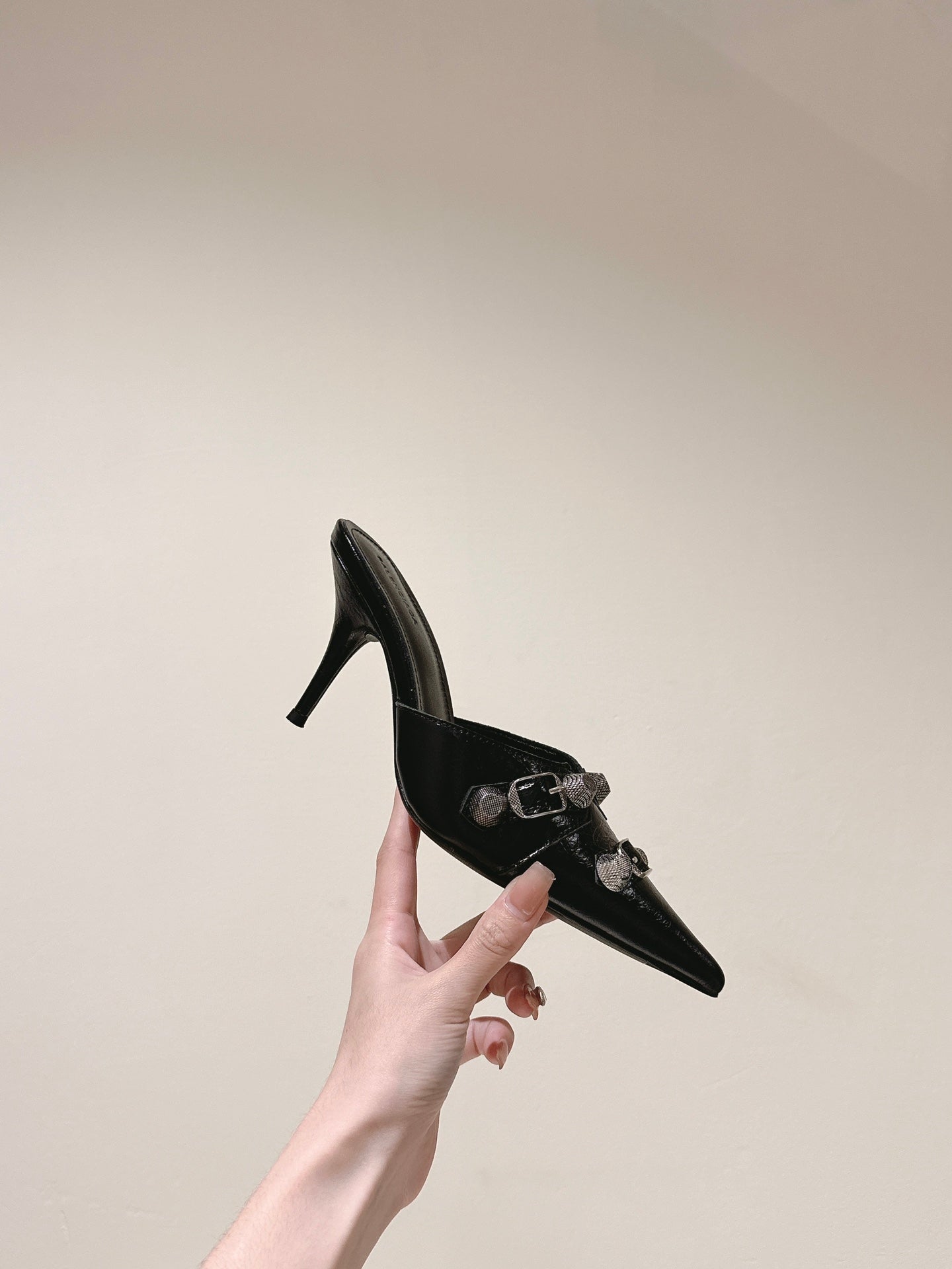 CAGOLE POINTED HIGH MULES IN BLACK SHINY CALFSKIN - 34