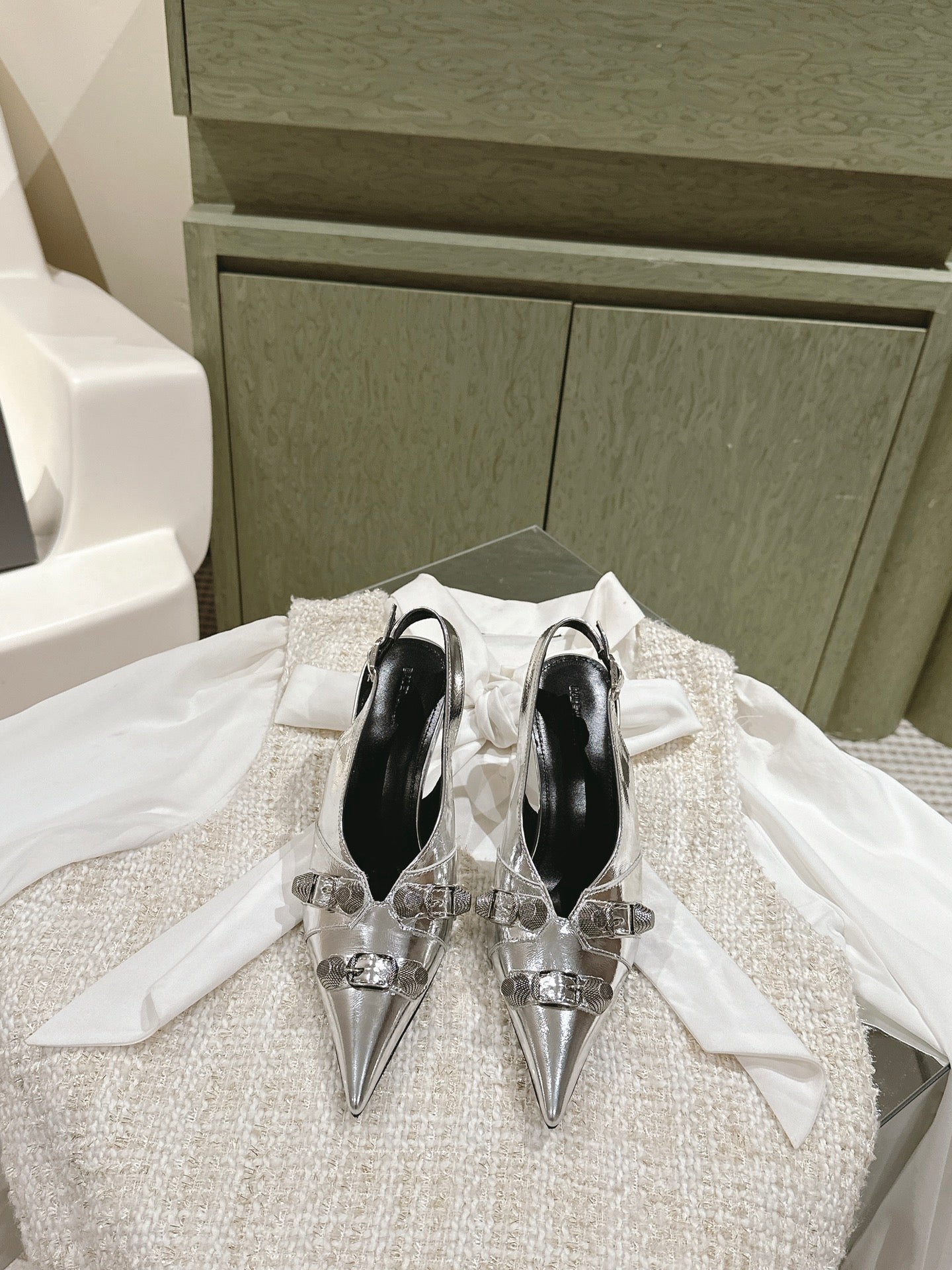 CAGOLE HIGH SLINGBACK IN SILVER GLOSSY CALFSKIN - 34