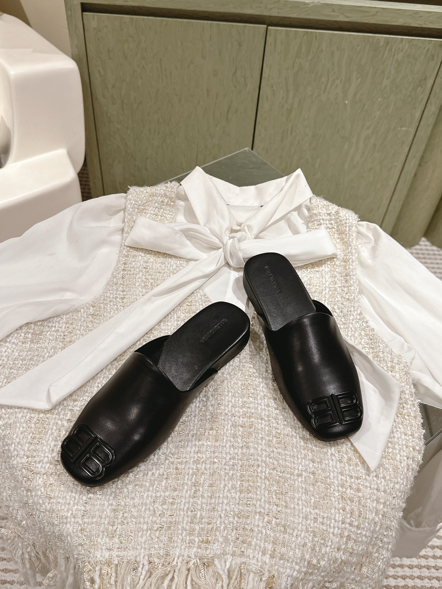 BLACK SHINY LAMBSKIN SQUARE TOE FLAT MULES BLACK BUCKLE - 34