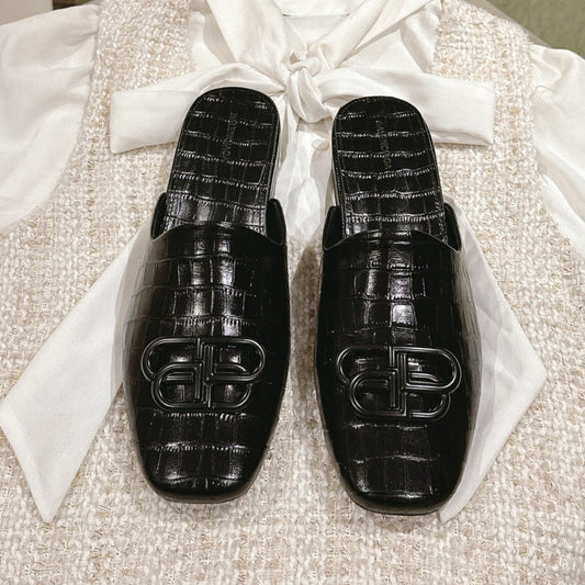 FLAT MULES IN BLACK CROCODILE EMBOSSED GLOSSY CALFSKIN - 34