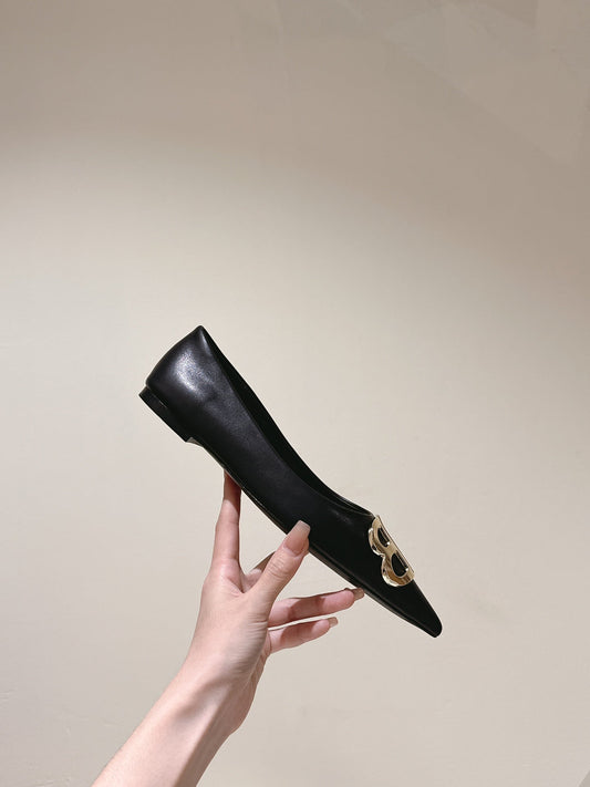 POINTED BB GOLD BUCKLE BALLET FLAT IN BLACK SMOOTH LAMBSKIN - 34