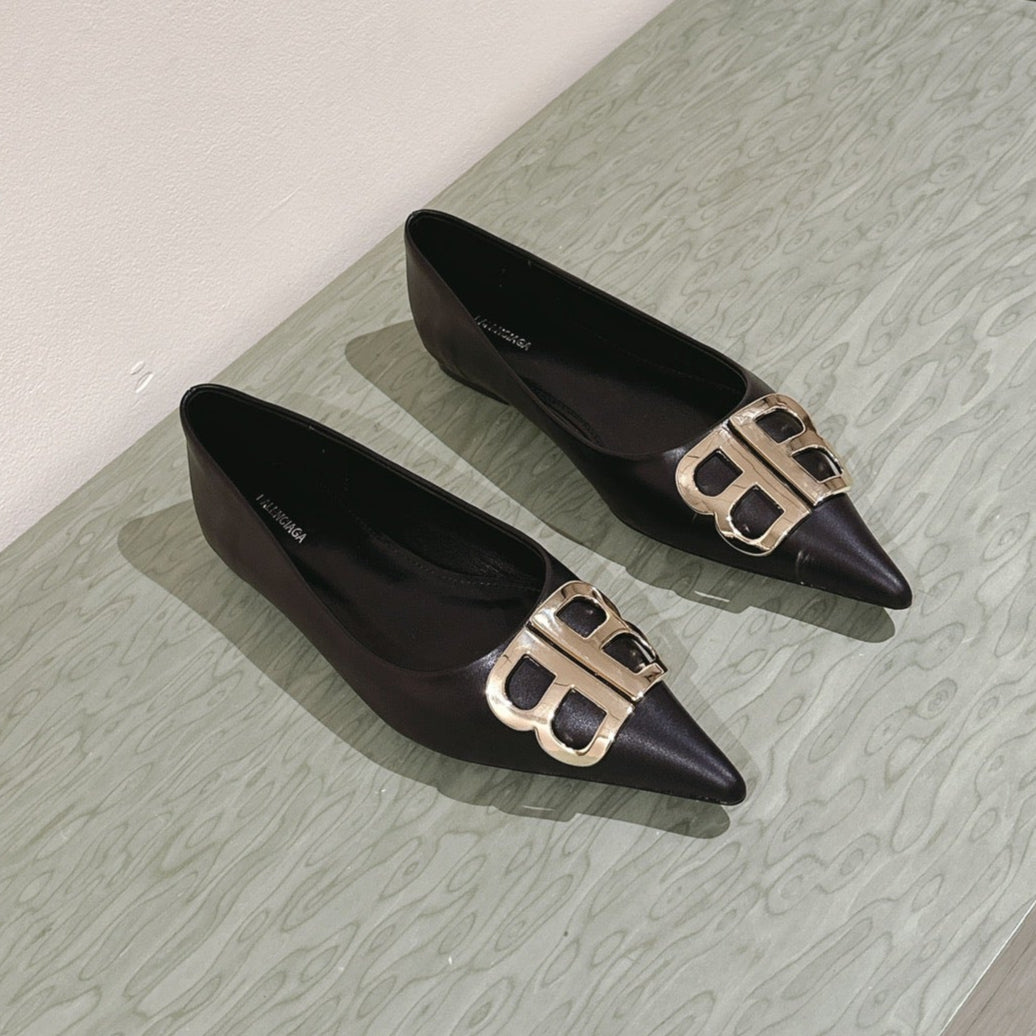 POINTED BB GOLD BUCKLE BALLET FLAT IN BLACK SMOOTH LAMBSKIN - 34