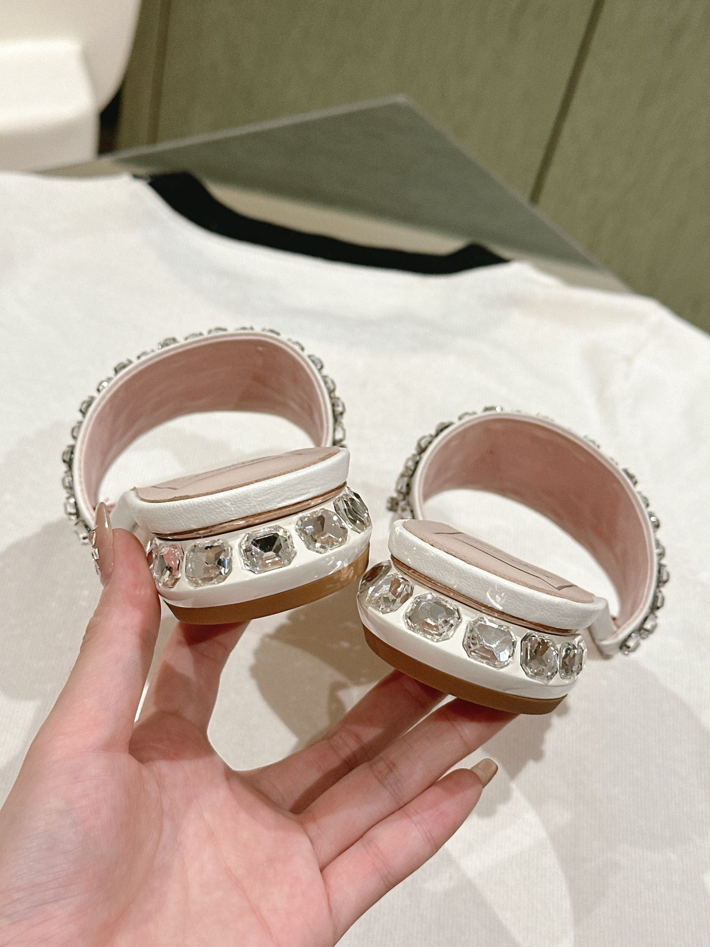 TRUMPET METALLIC MULES IN WHITE SMOOTH CALFSKIN WITH EMBELLISHED BUCKLE - 35