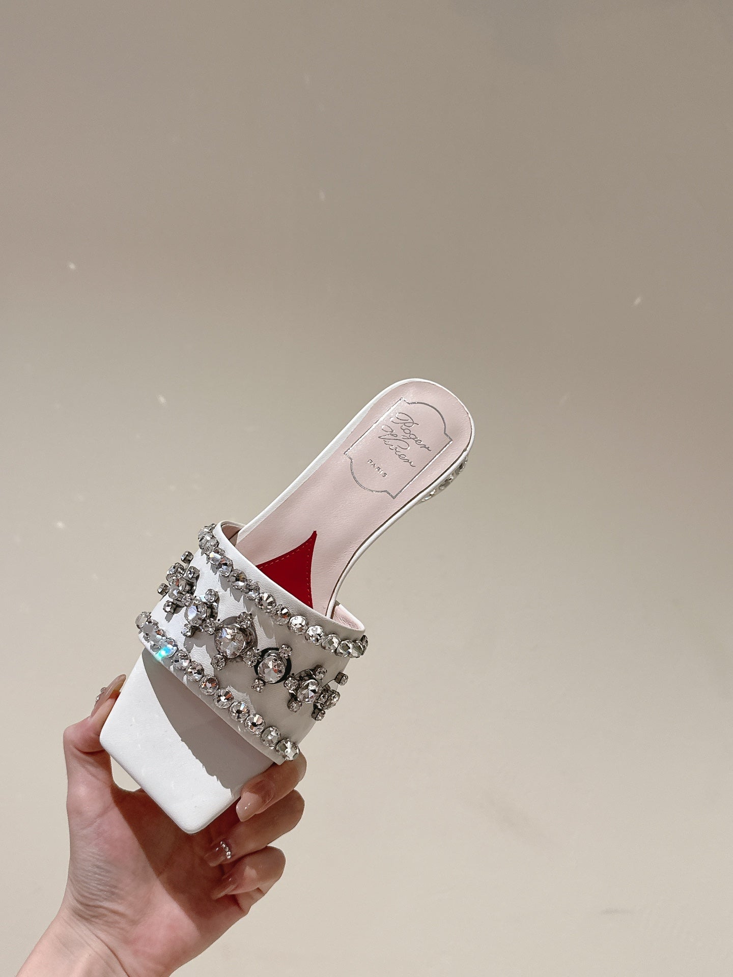 TRUMPET METALLIC MULES IN WHITE SMOOTH CALFSKIN WITH EMBELLISHED BUCKLE - 35