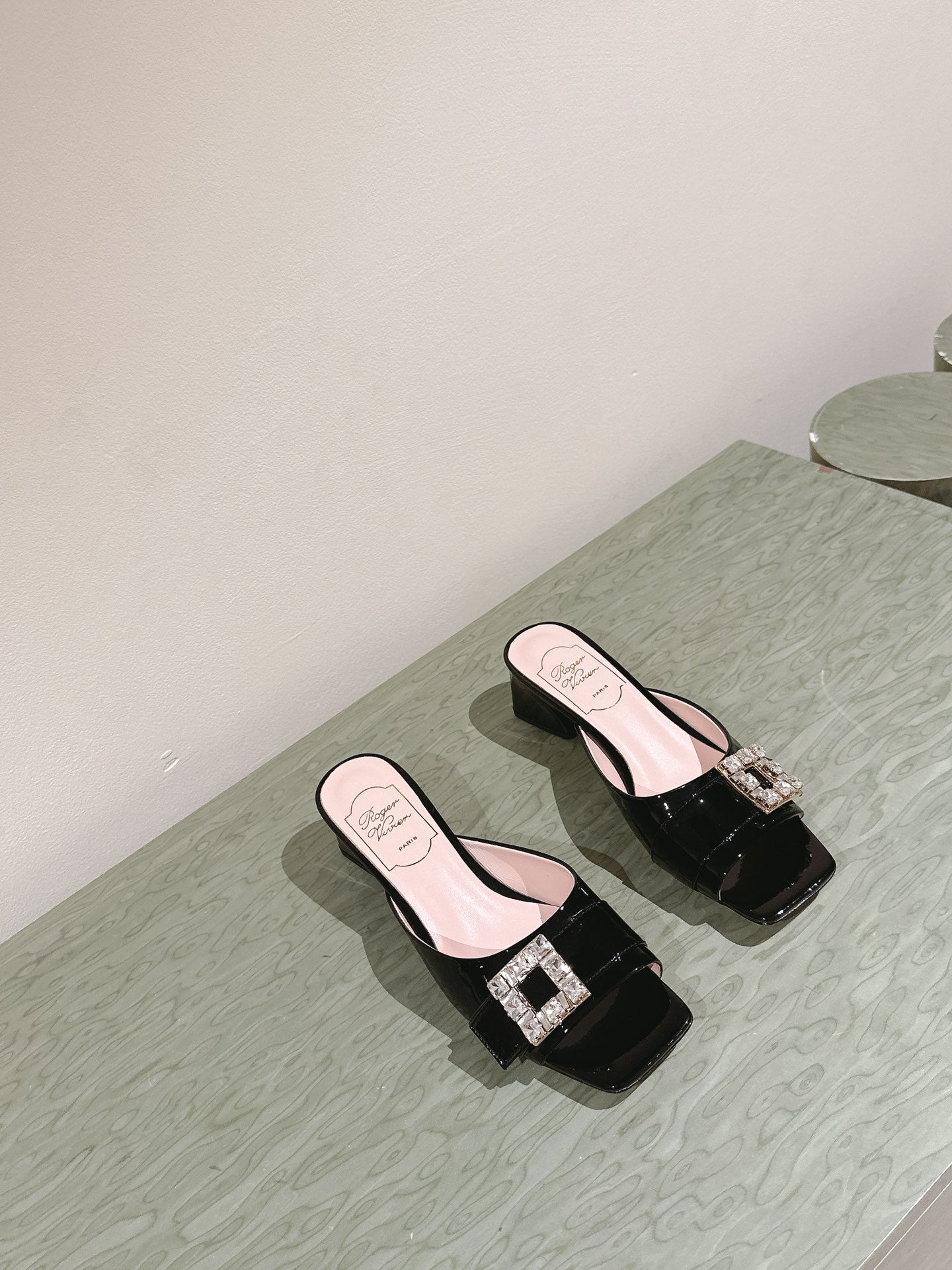 CRYSTAL HEEL MULE IN BLACK PATENT CALFSKIN WITH EMBELLISHED BUCKLE - 35
