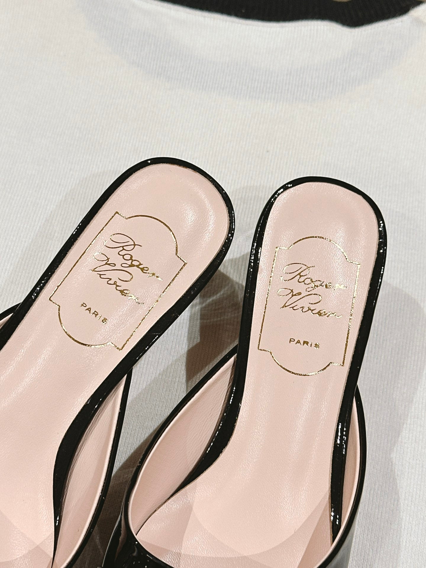 CRYSTAL HEEL MULE IN BLACK PATENT CALFSKIN WITH EMBELLISHED BUCKLE - 35