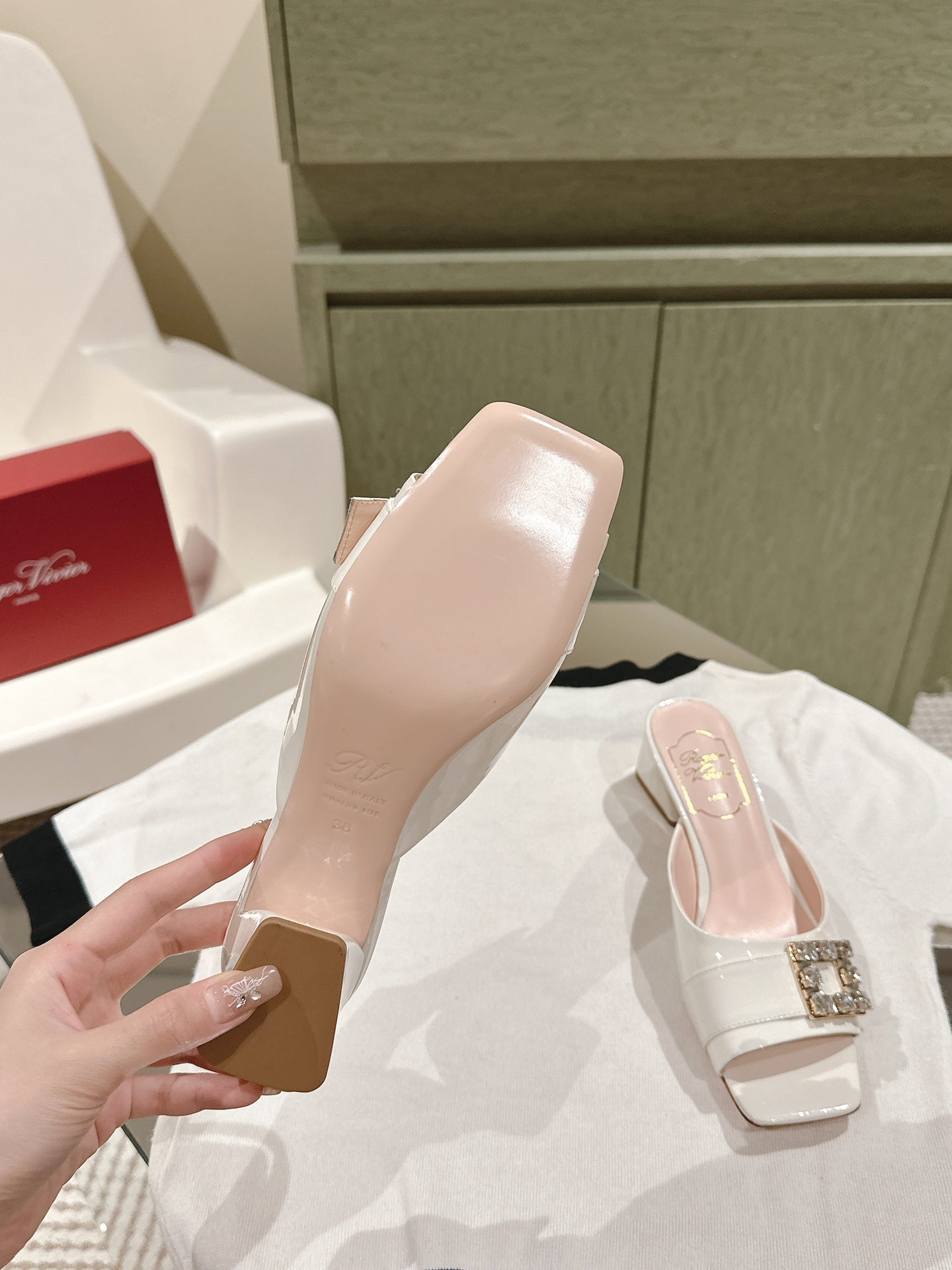 CRYSTAL HEEL MULE IN WHITE SHINY CALFSKIN WITH EMBELLISHED BUCKLE - 35
