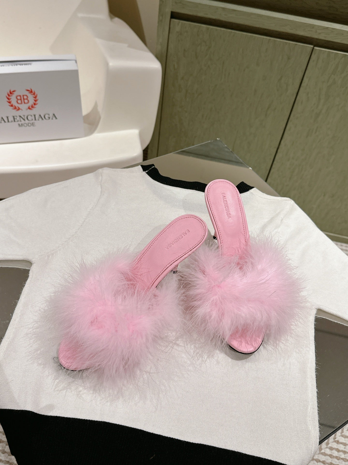 BALENCIAGA 25S HIGH-HEELED SANDALS 85 MM IN PINK FAUX FUR AND PU - 35