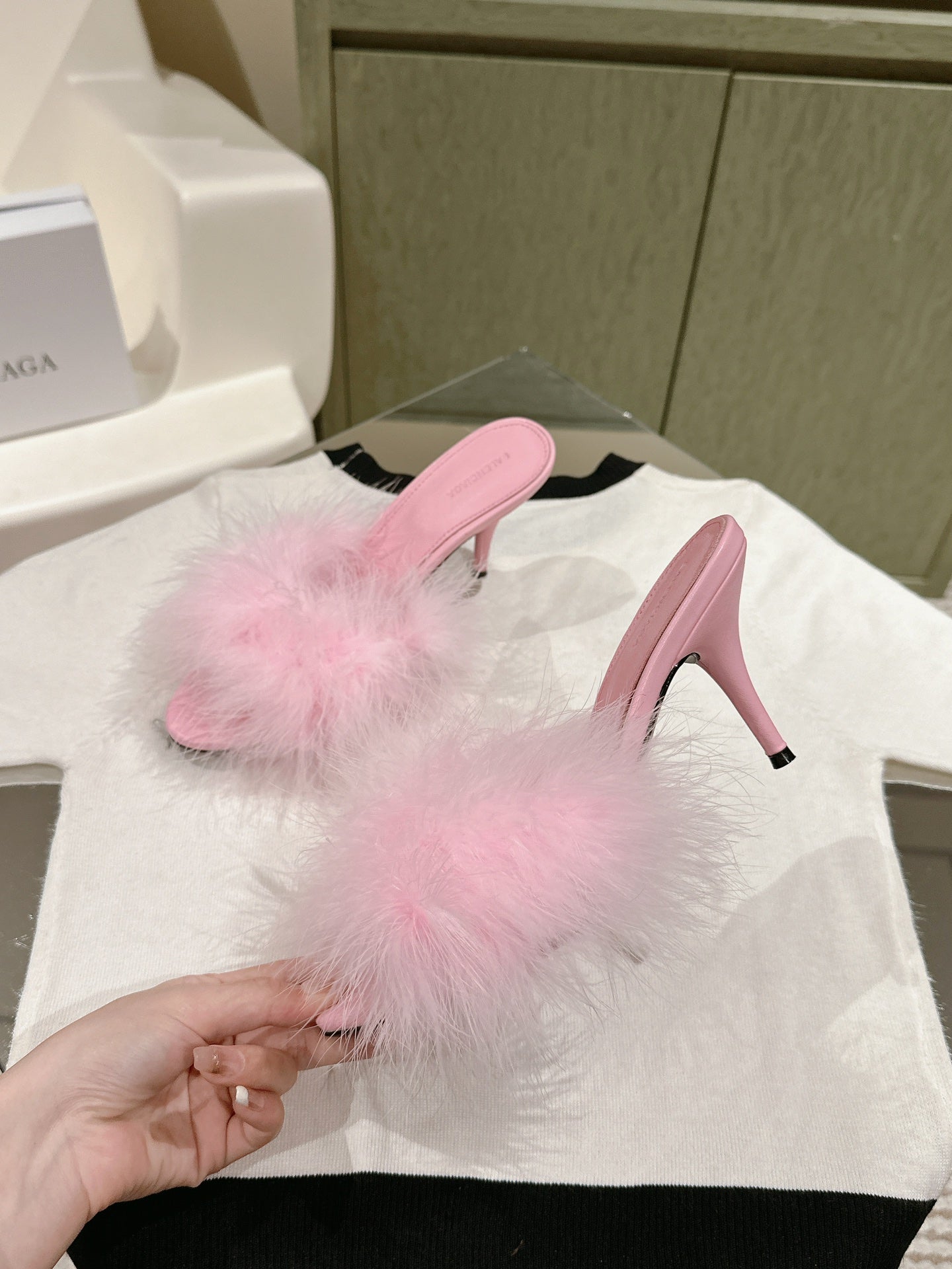 BALENCIAGA 25S HIGH-HEELED SANDALS 85 MM IN PINK FAUX FUR AND PU - 35