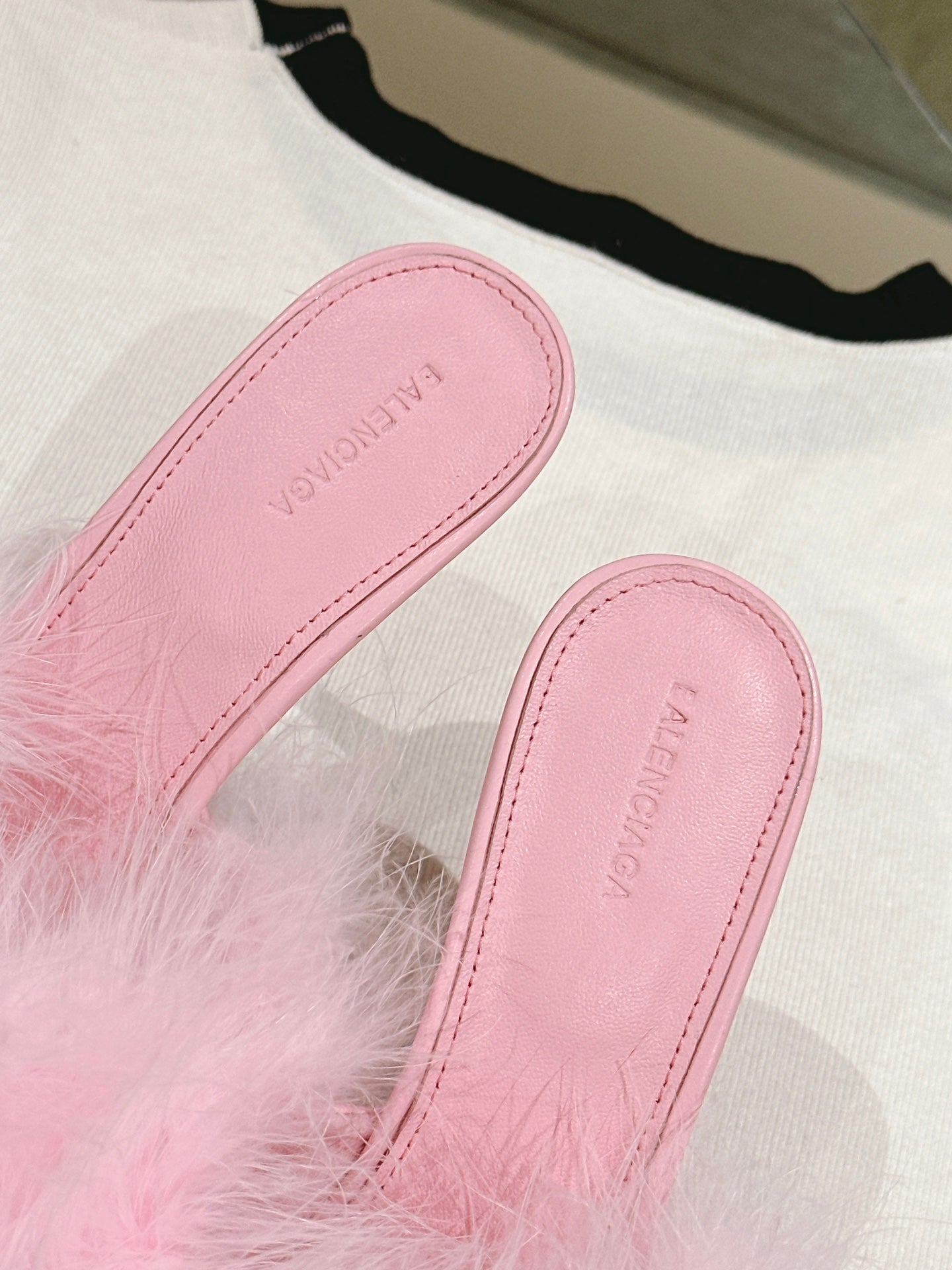 BALENCIAGA 25S HIGH-HEELED SANDALS 85 MM IN PINK FAUX FUR AND PU - 35